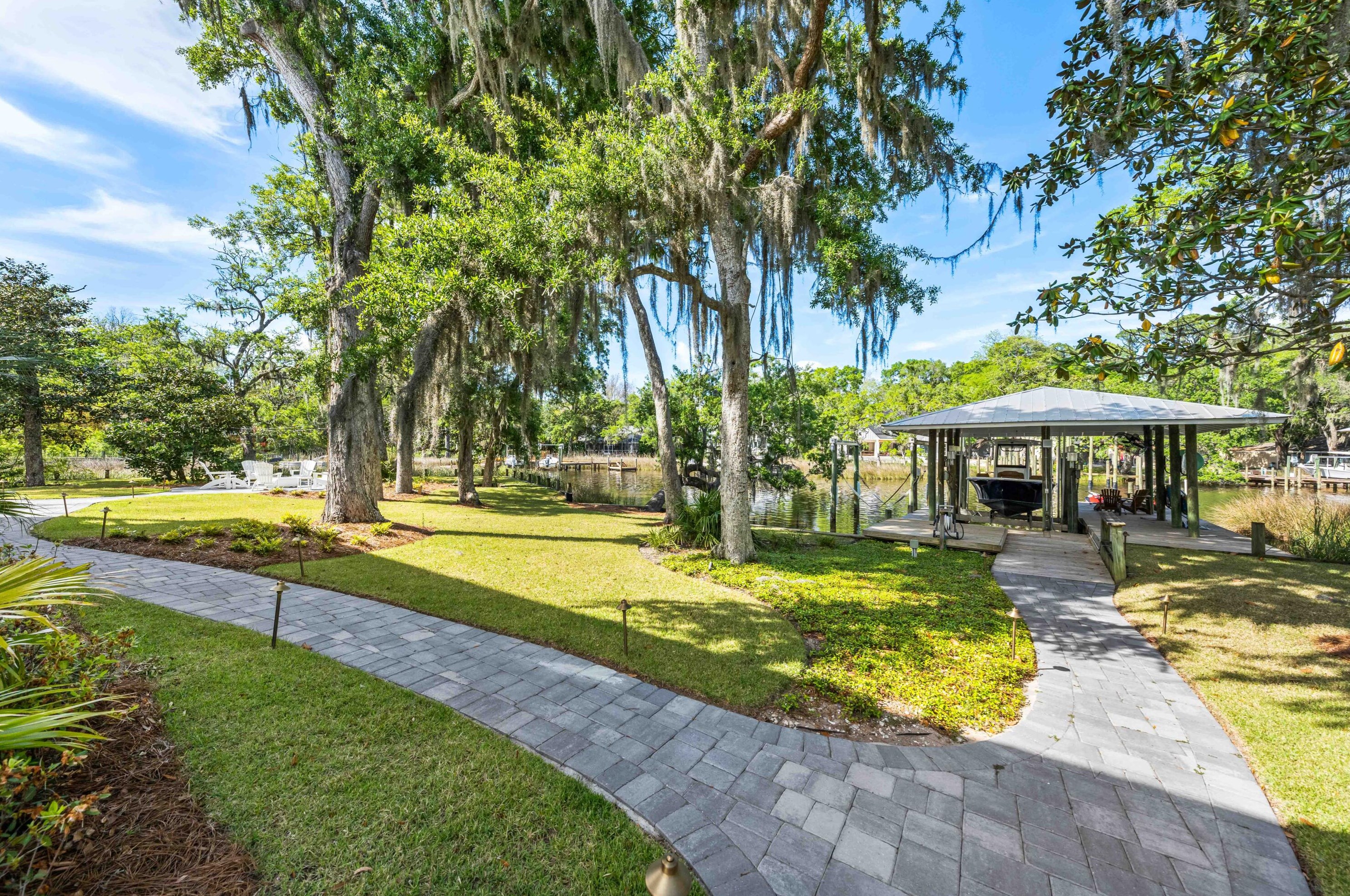 85 Beacon Point Dr, Santa Rosa Beach FL  32459-2611 exterior