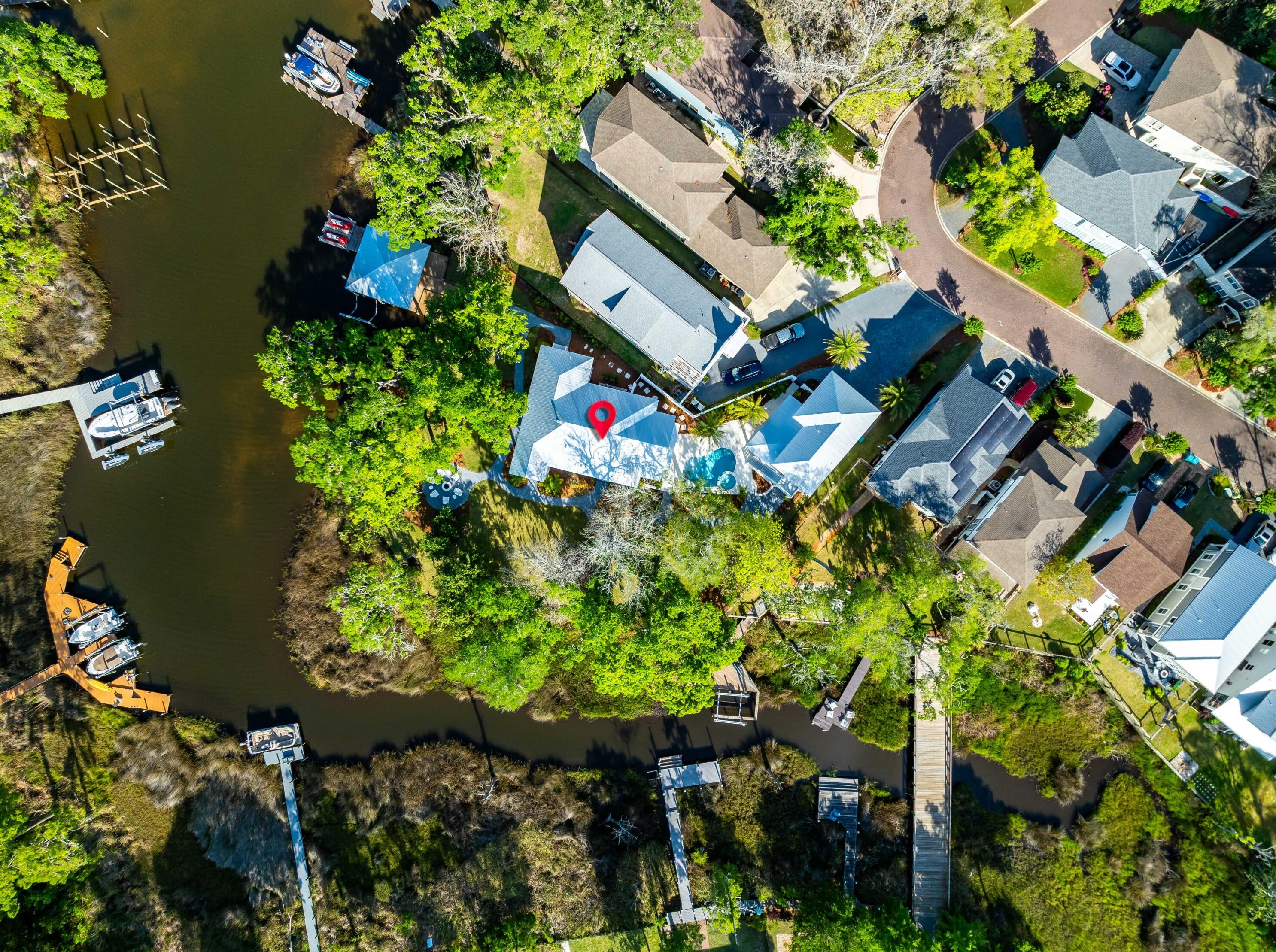 85 Beacon Point Dr, Santa Rosa Beach FL  32459-2611 exterior