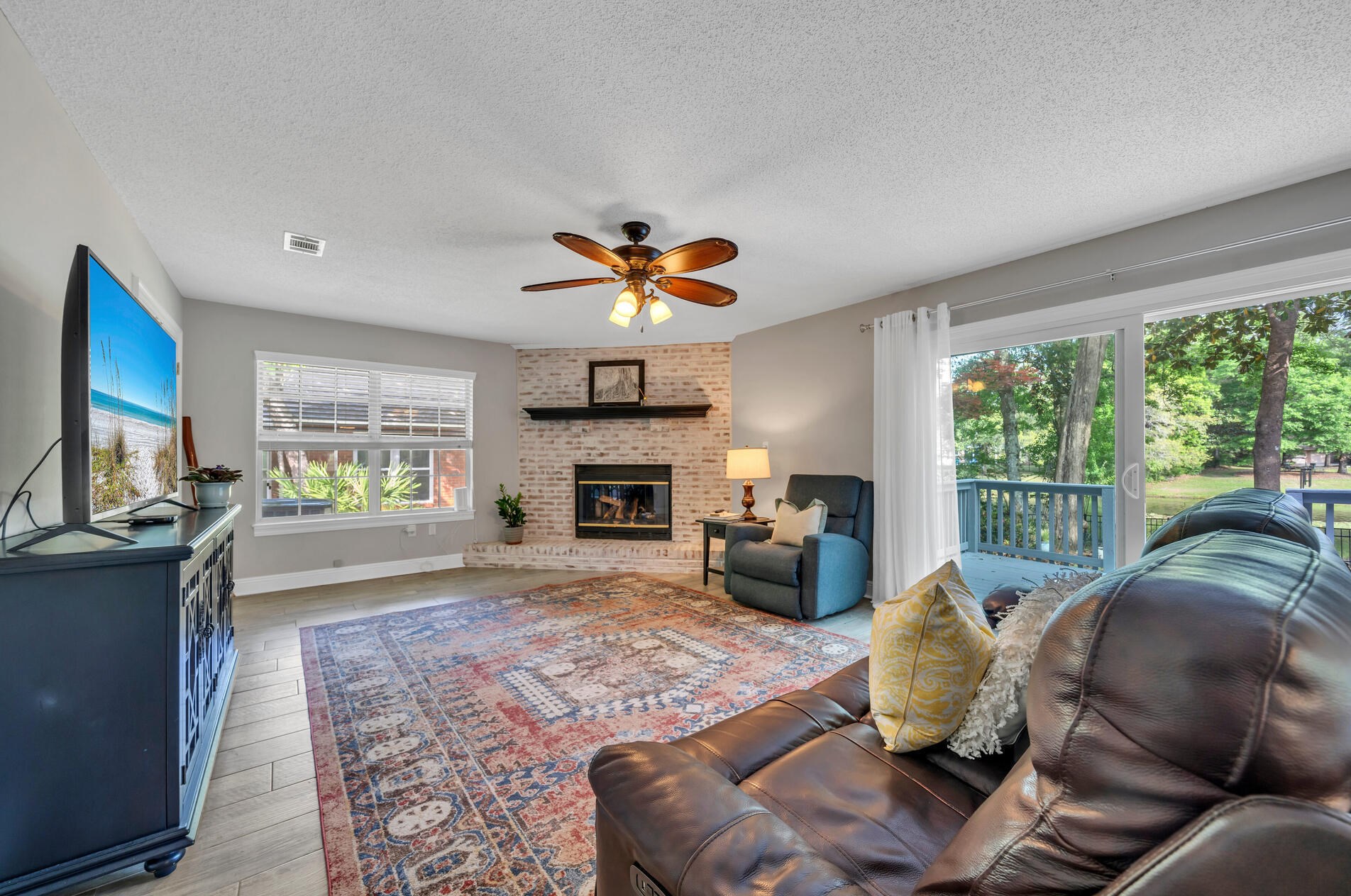 344 Oaklake Ln, Niceville FL  32578-4400 exterior