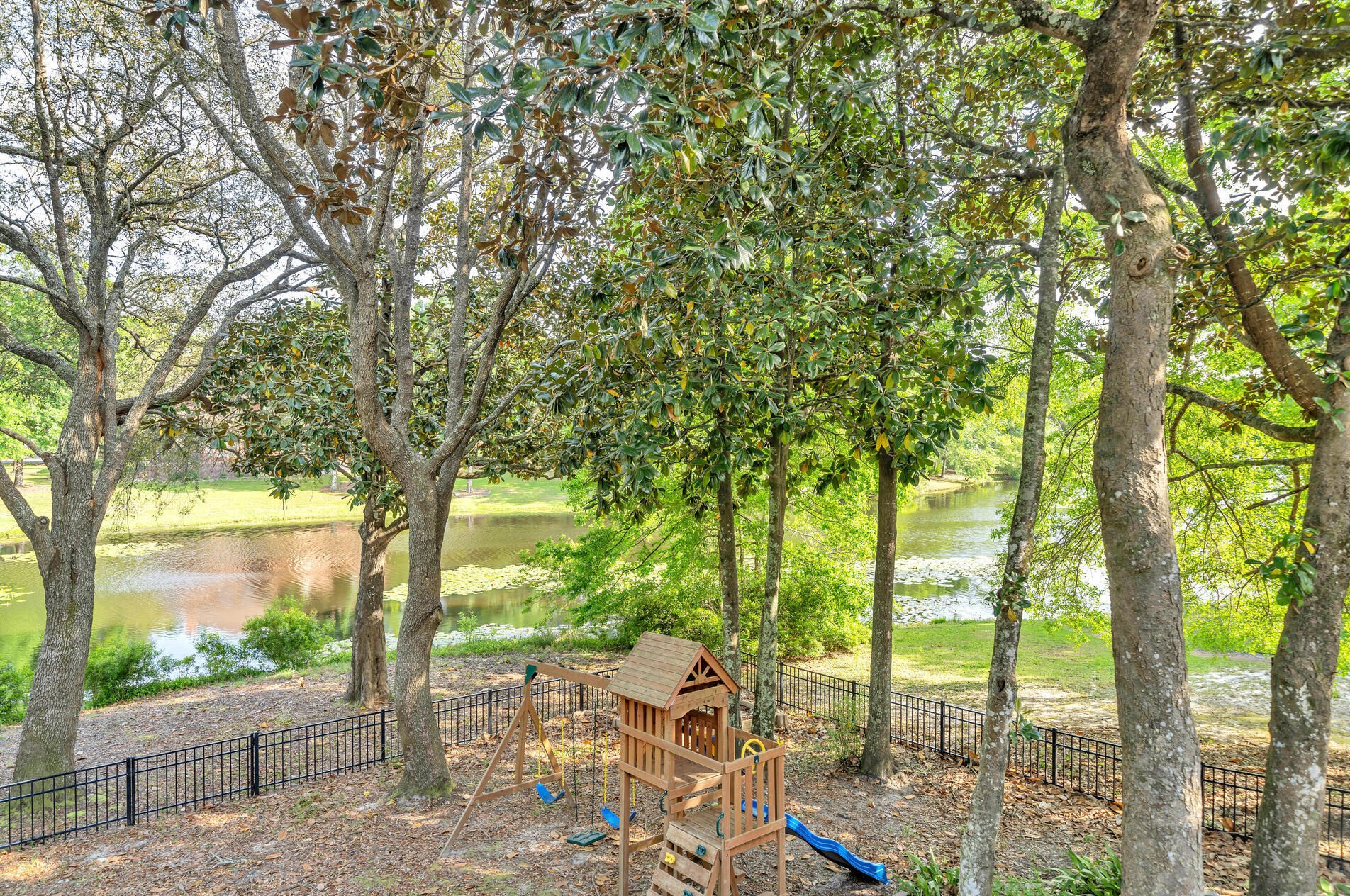 344 Oaklake Ln, Niceville FL  32578-4400 exterior