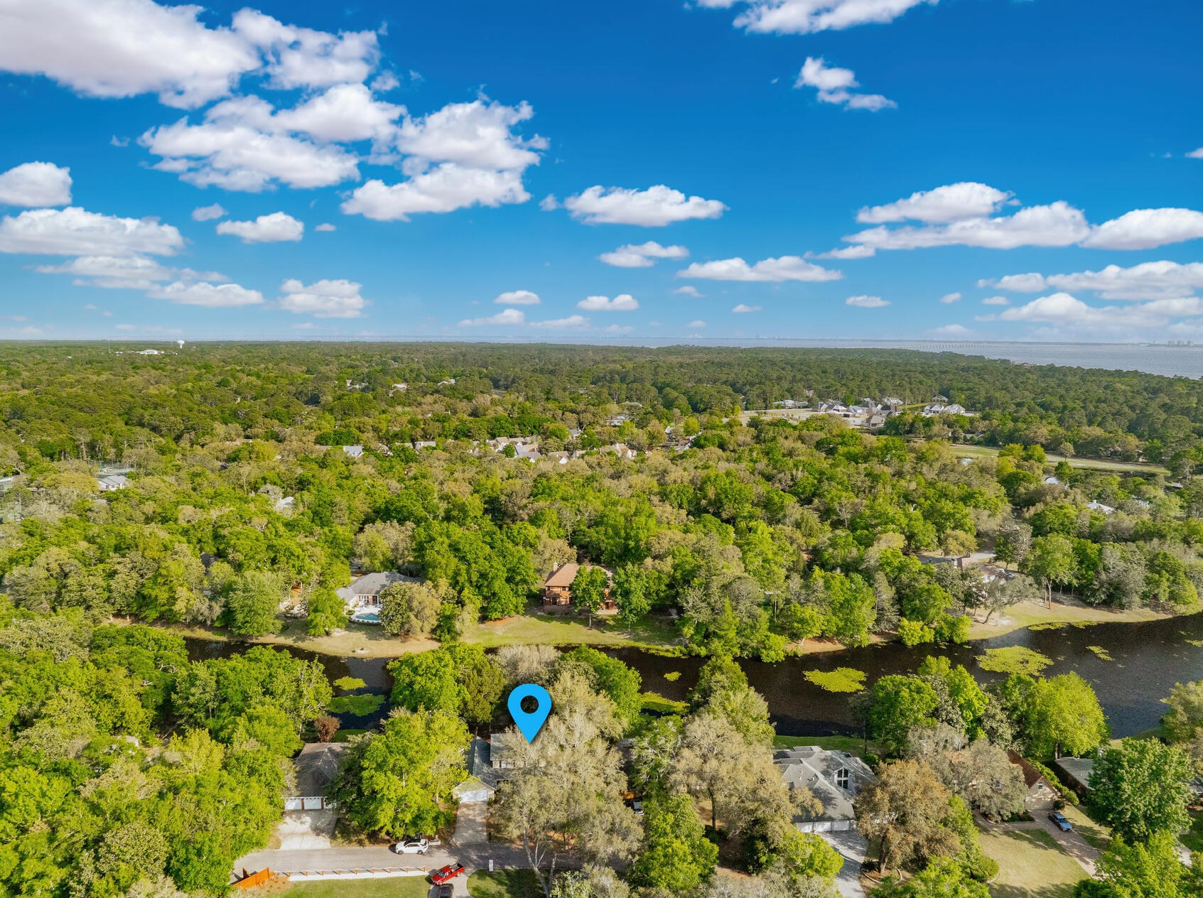 344 Oaklake Ln, Niceville FL  32578-4400 exterior