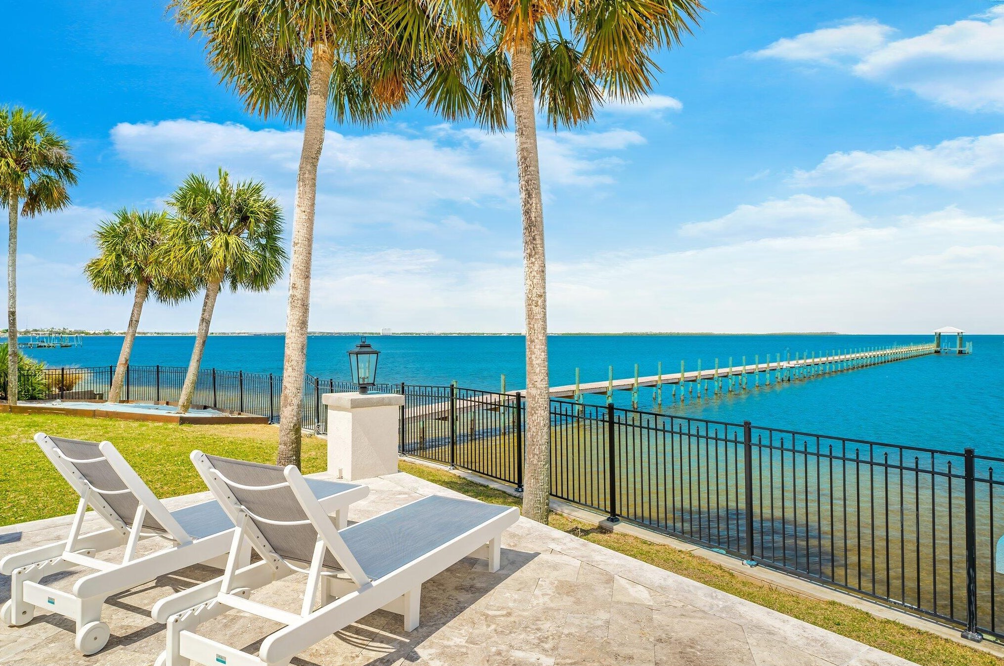 3301 Harbour Pl, Panama City FL 32405-1638 exterior