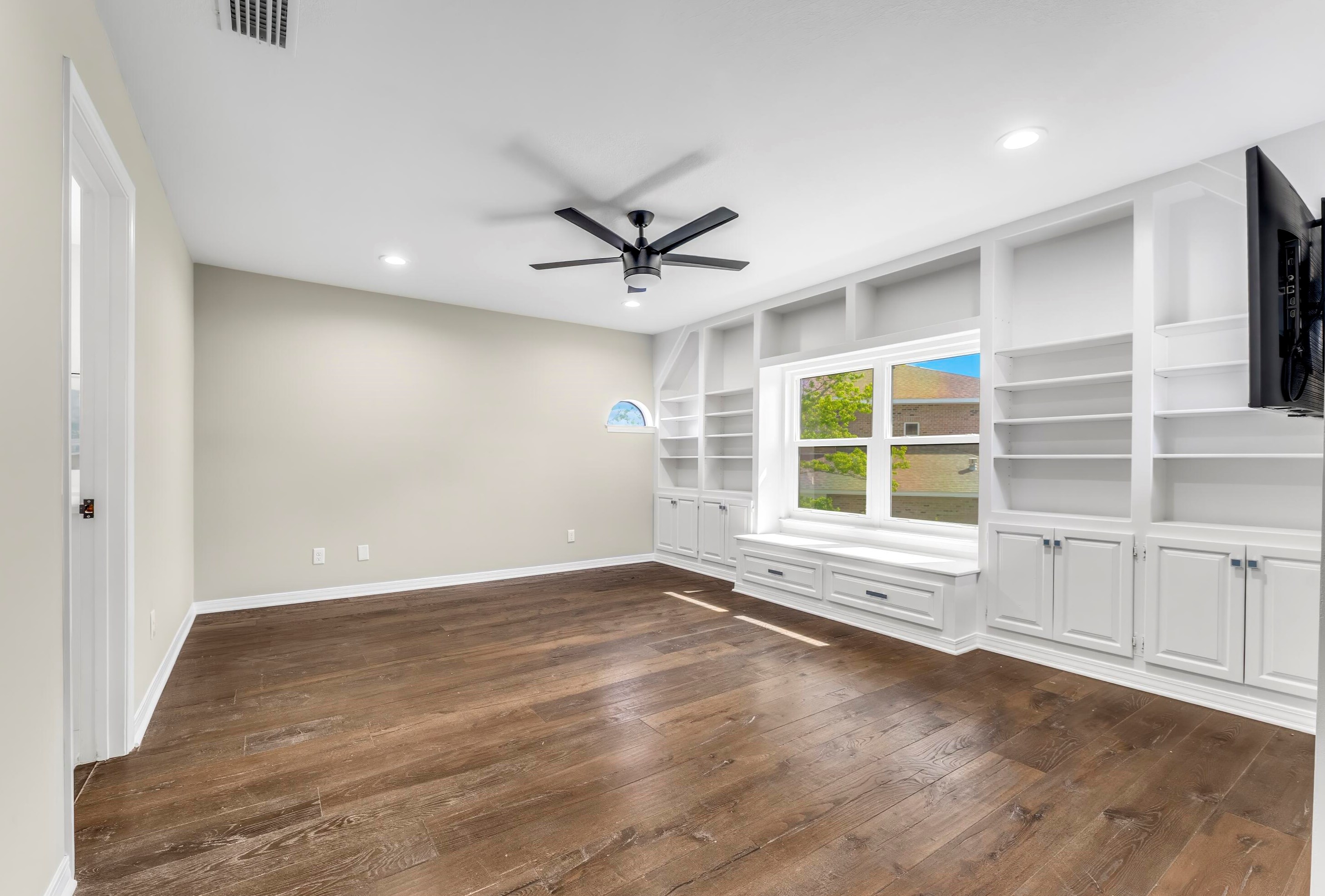 3301 Harbour Pl, Panama City FL 32405-1638 exterior