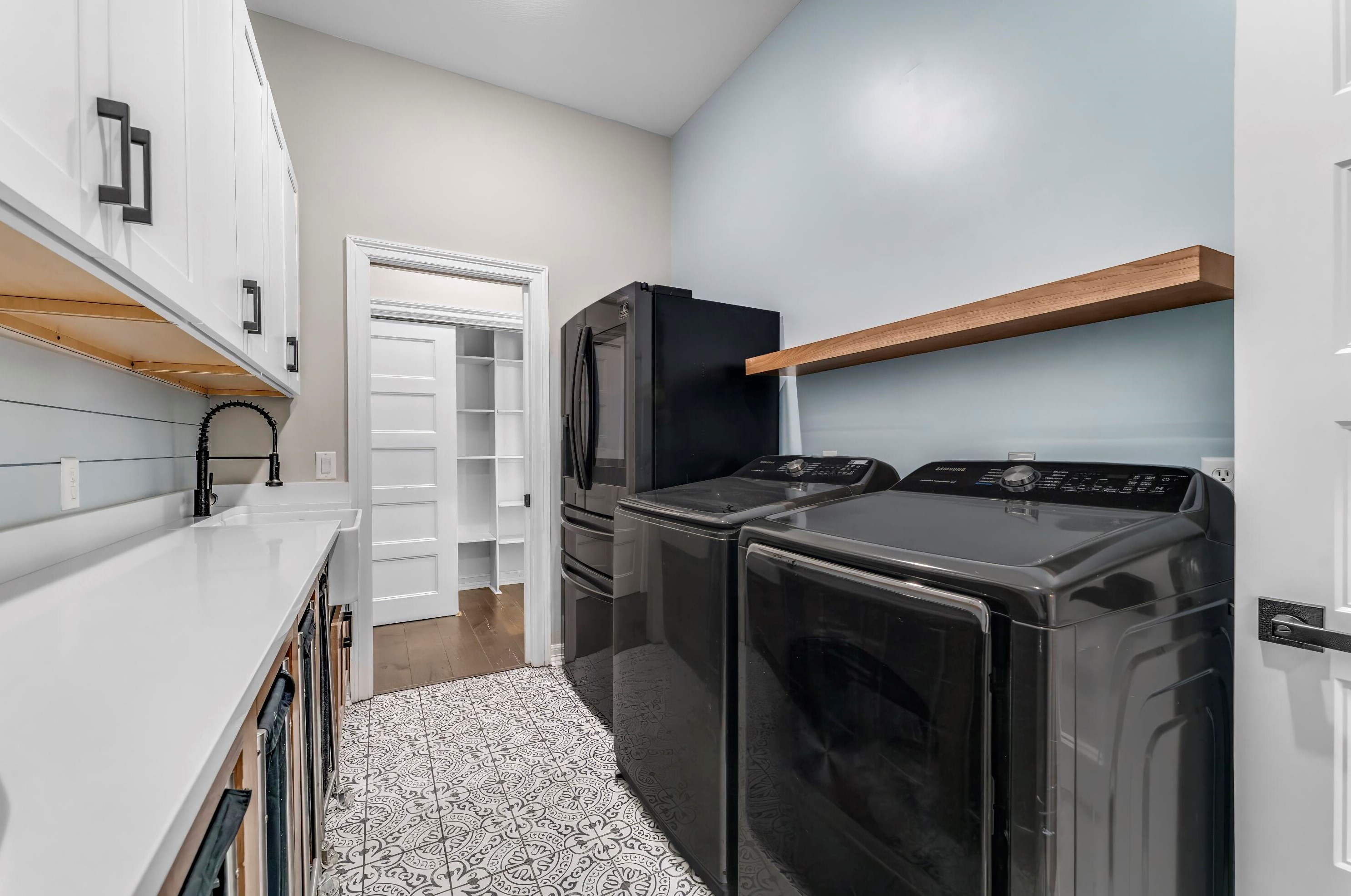 3301 Harbour Pl, Panama City FL 32405-1638 exterior