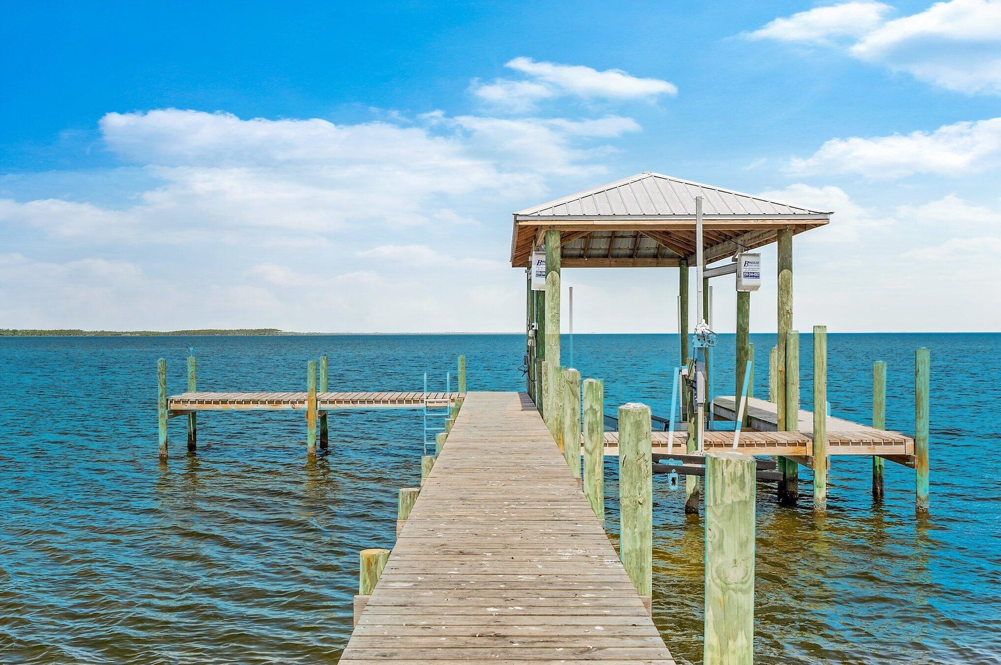 3301 Harbour Pl, Panama City FL 32405-1638 exterior