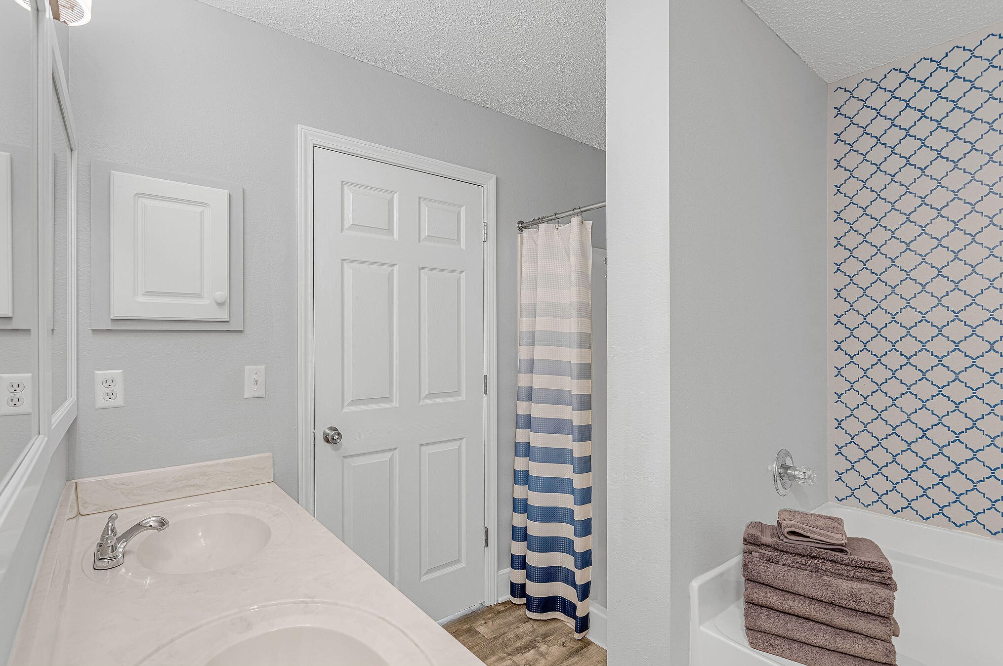 70 Leeward Dr, Destin FL 32550-7147 exterior