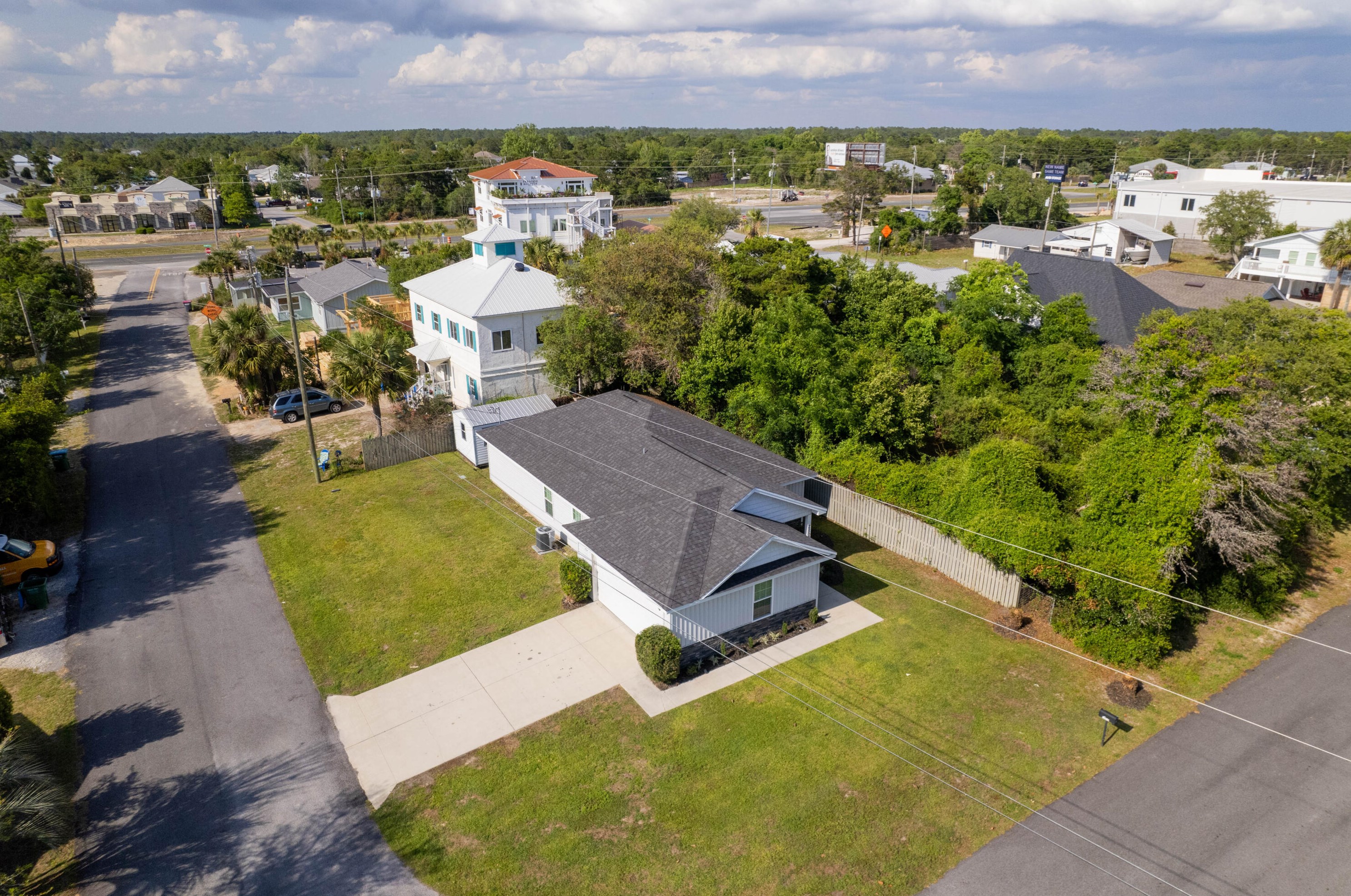 22520 Hilltop Ave, Panama City FL 32408-3605 exterior