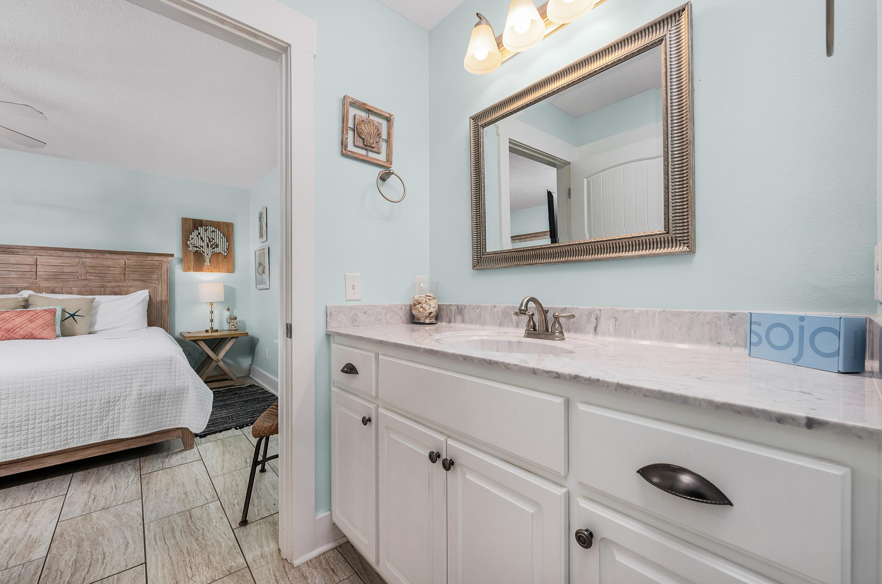 22520 Hilltop Ave, Panama City FL 32408-3605 exterior