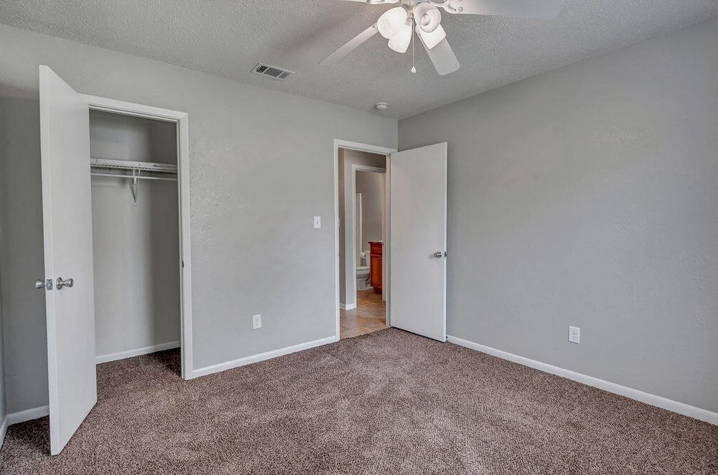 1211 Sunshine Dr, Crestview FL  32539-8901 exterior
