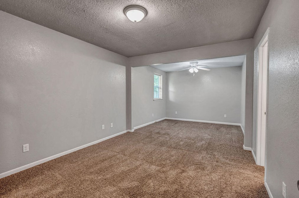 1211 Sunshine Dr, Crestview FL  32539-8901 exterior