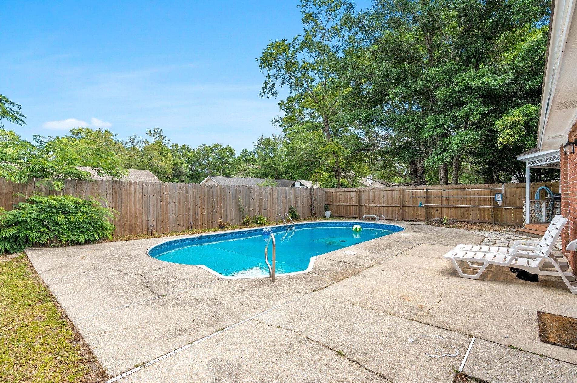 6540 Hunter St, Milton FL  32570-3216 exterior