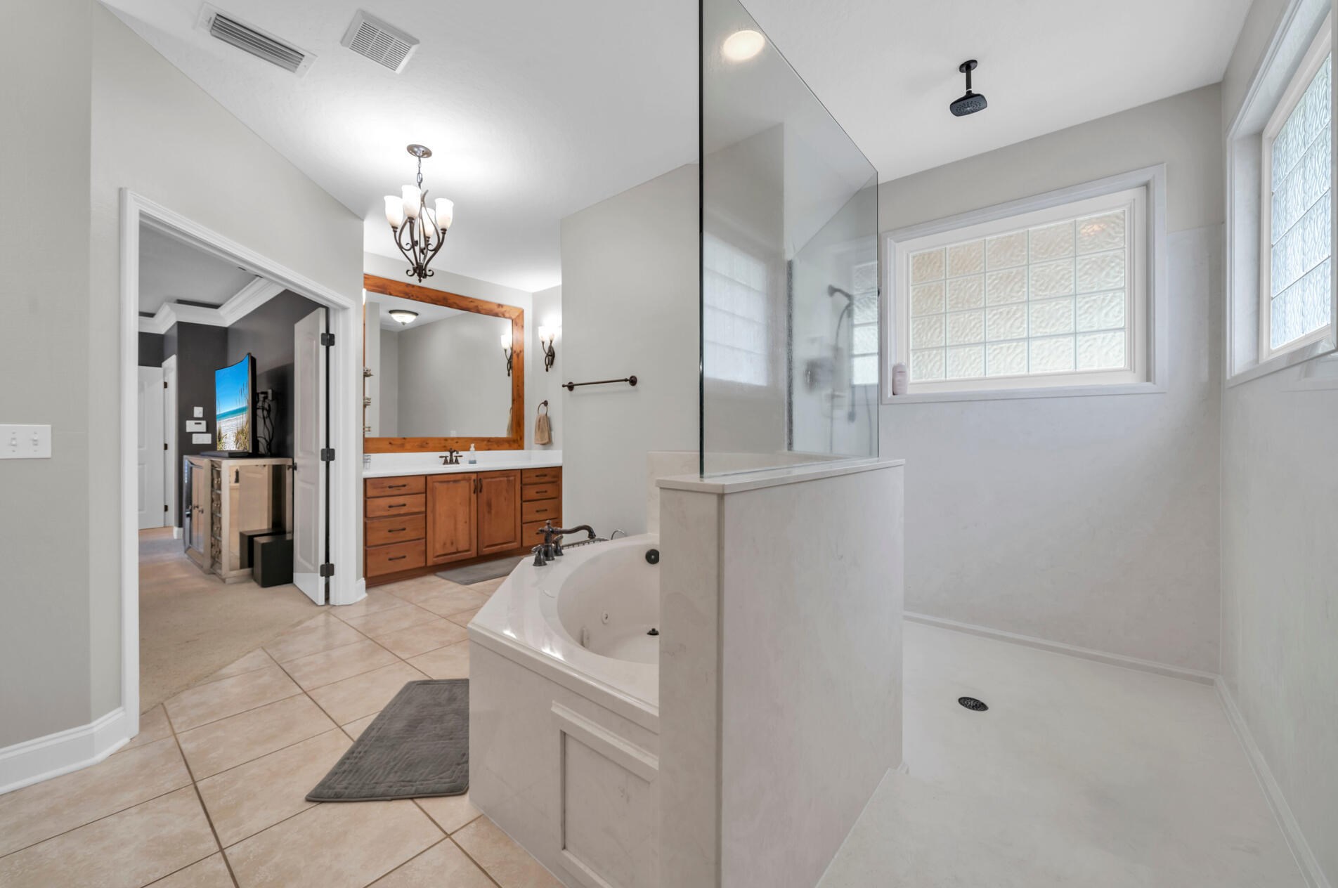 2 Plantation Oaks Dr, Mary Esther FL  32569-2902 exterior