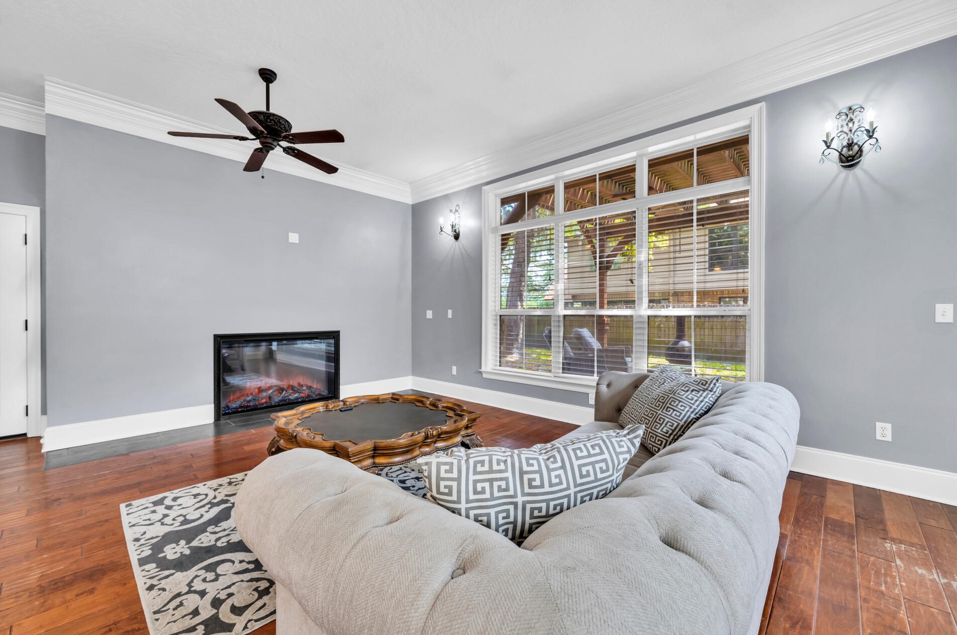 2 Plantation Oaks Dr, Mary Esther FL  32569-2902 exterior