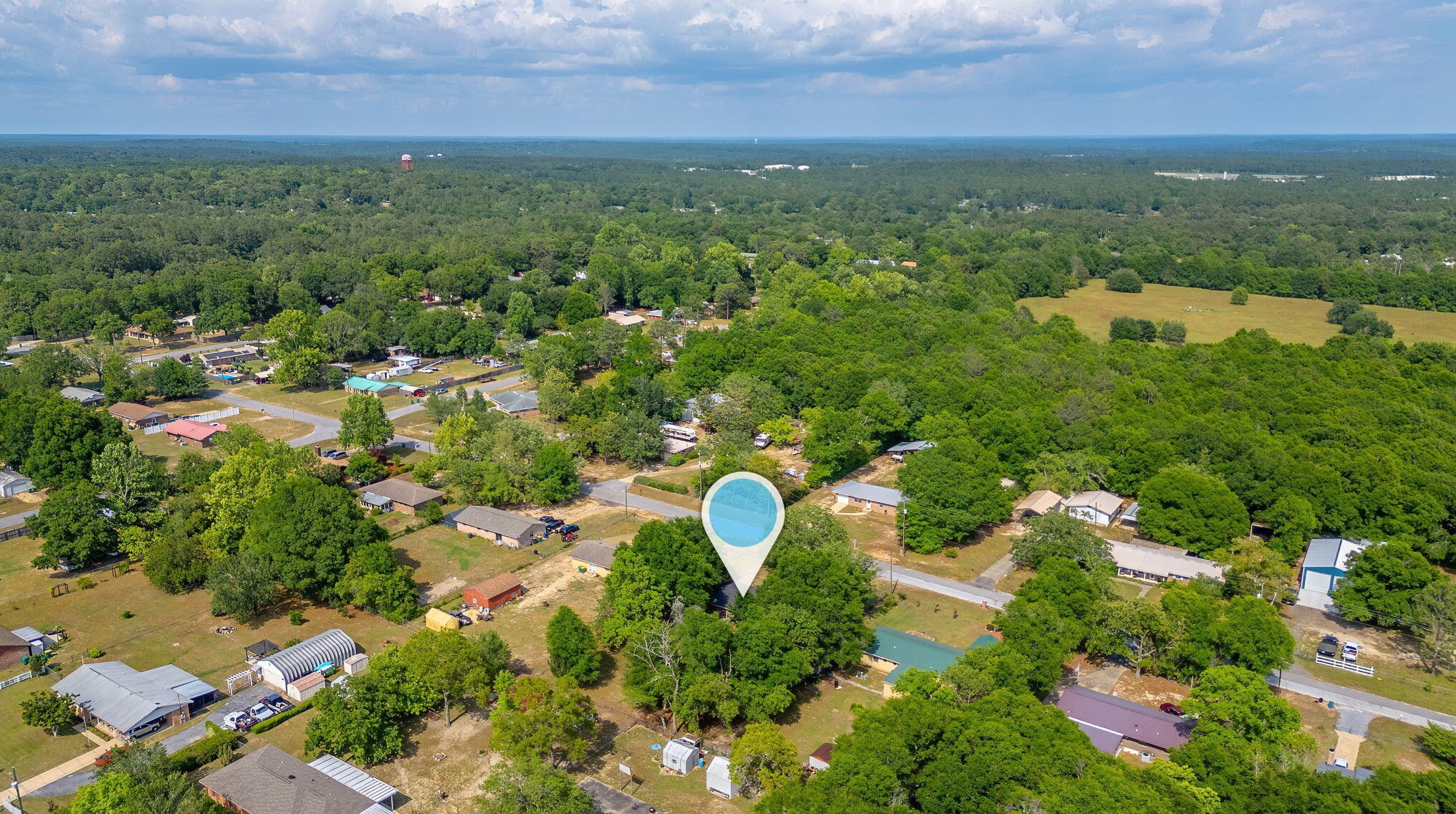 1215 Pinewood Ln, Crestview FL  32539-8509 exterior