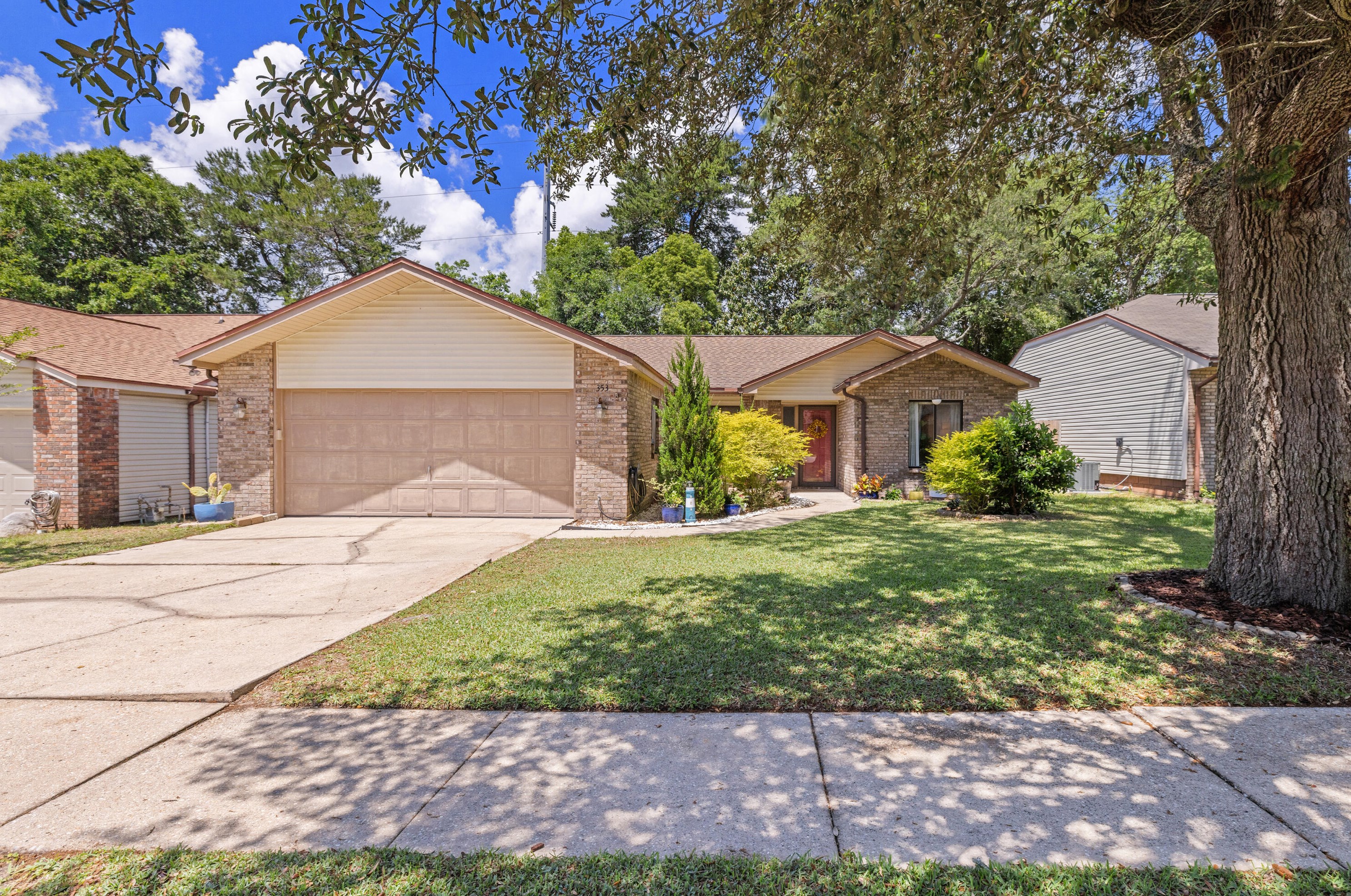 353 Evergreen Ave, Niceville FL  32578-1129 exterior