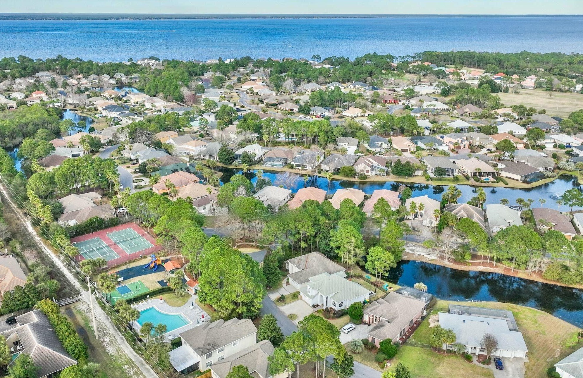 266 Chipola Cv, Destin FL 32541-4769 exterior