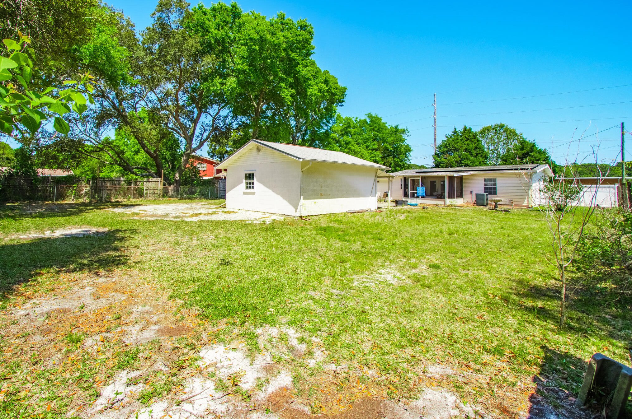 104 Wright Pkwy, Fort Walton Beach FL  32548-5208 exterior