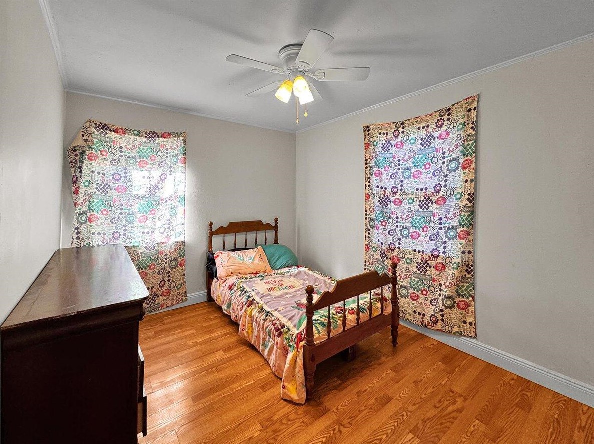 1347 Continental Dr, Pensacola FL 32506-3678 exterior