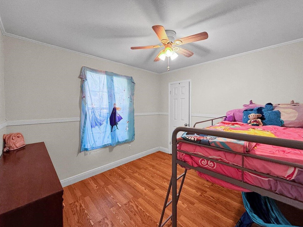 1347 Continental Dr, Pensacola FL 32506-3678 exterior