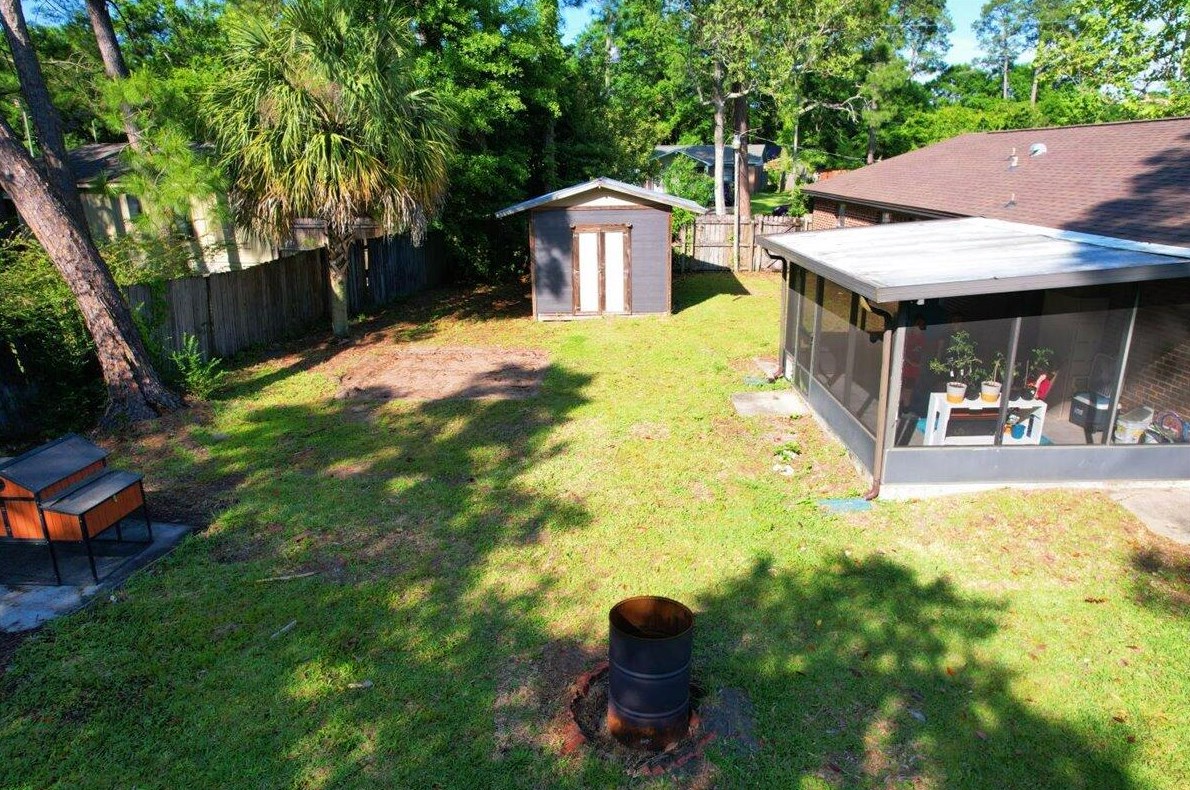 1347 Continental Dr, Pensacola FL 32506-3678 exterior