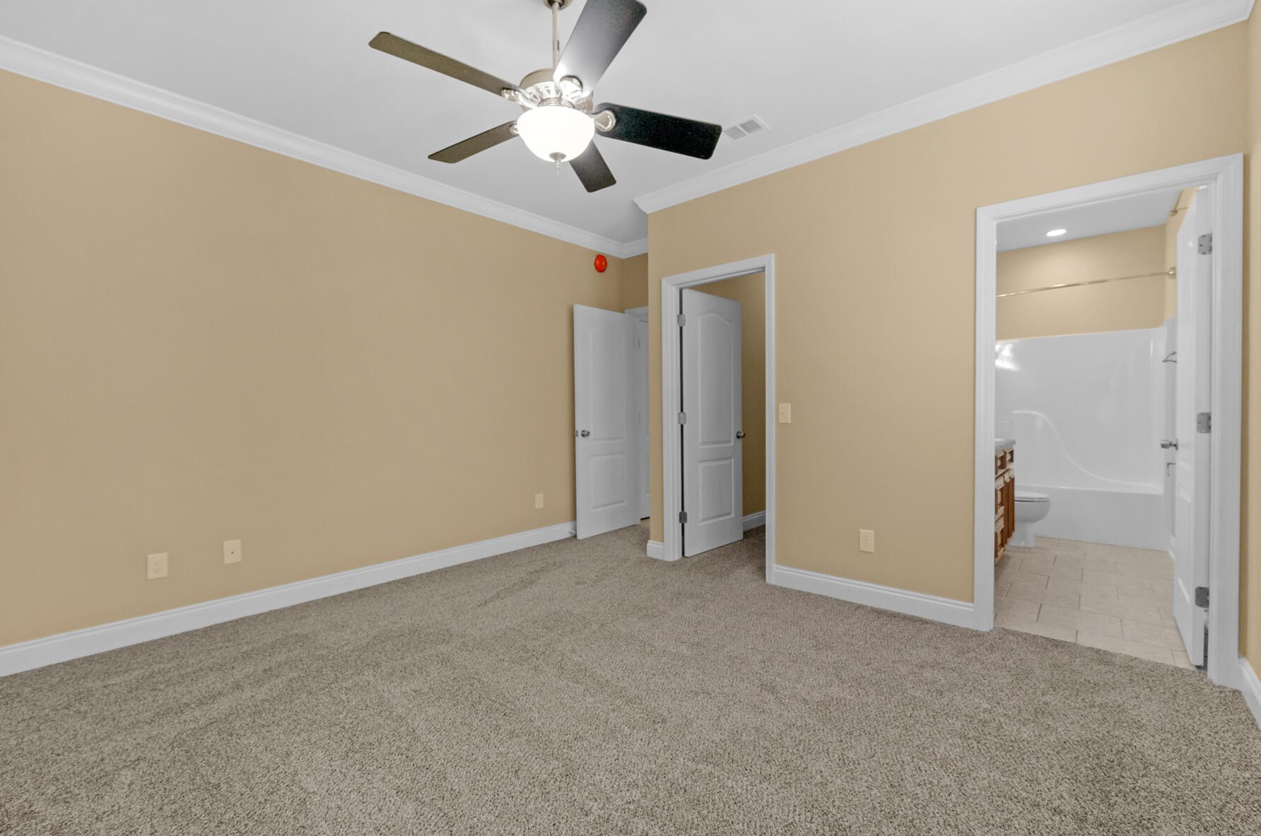 38 Virginia Ct, Niceville FL  32578-8230 exterior