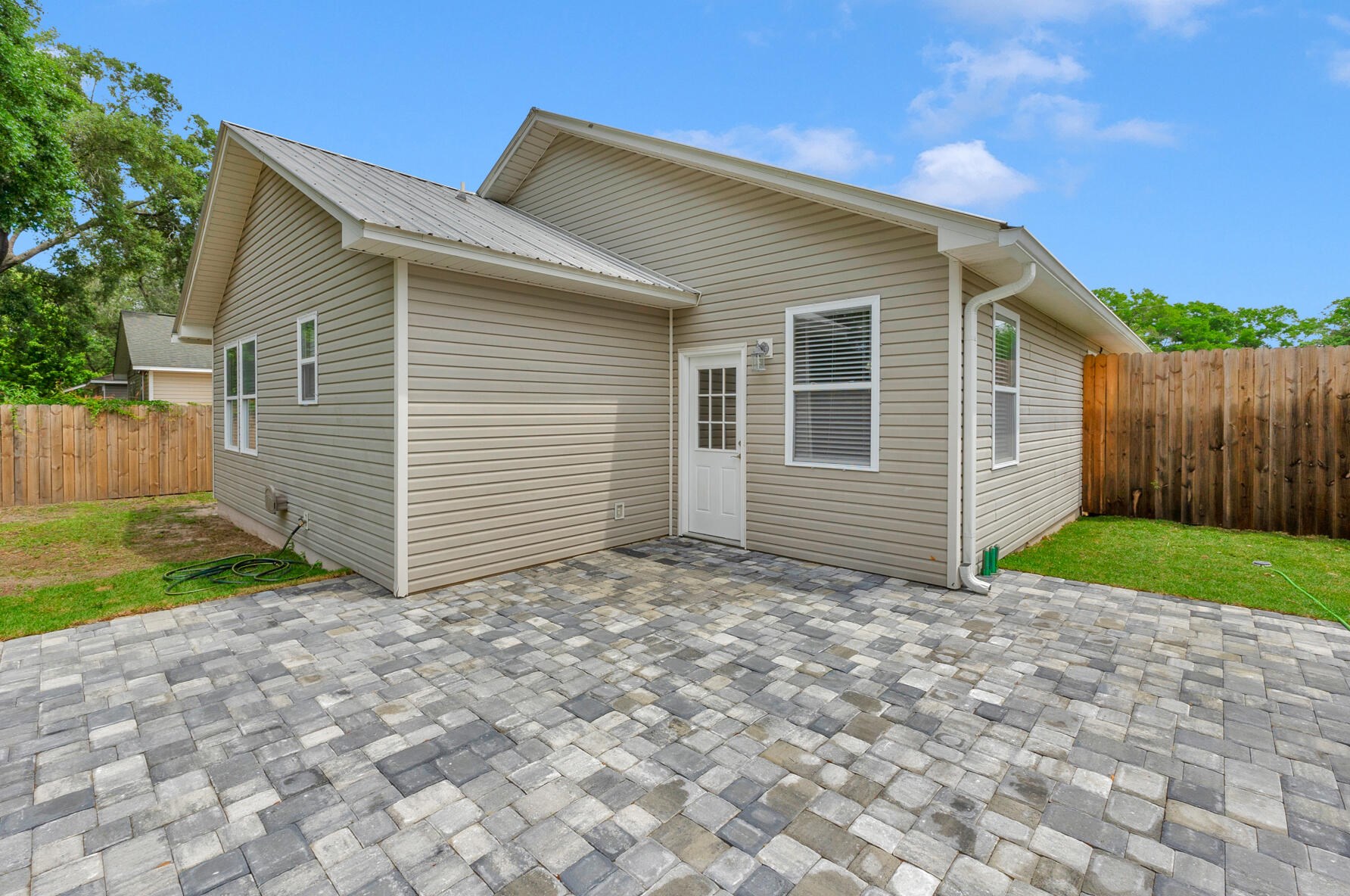 38 Virginia Ct, Niceville FL  32578-8230 exterior