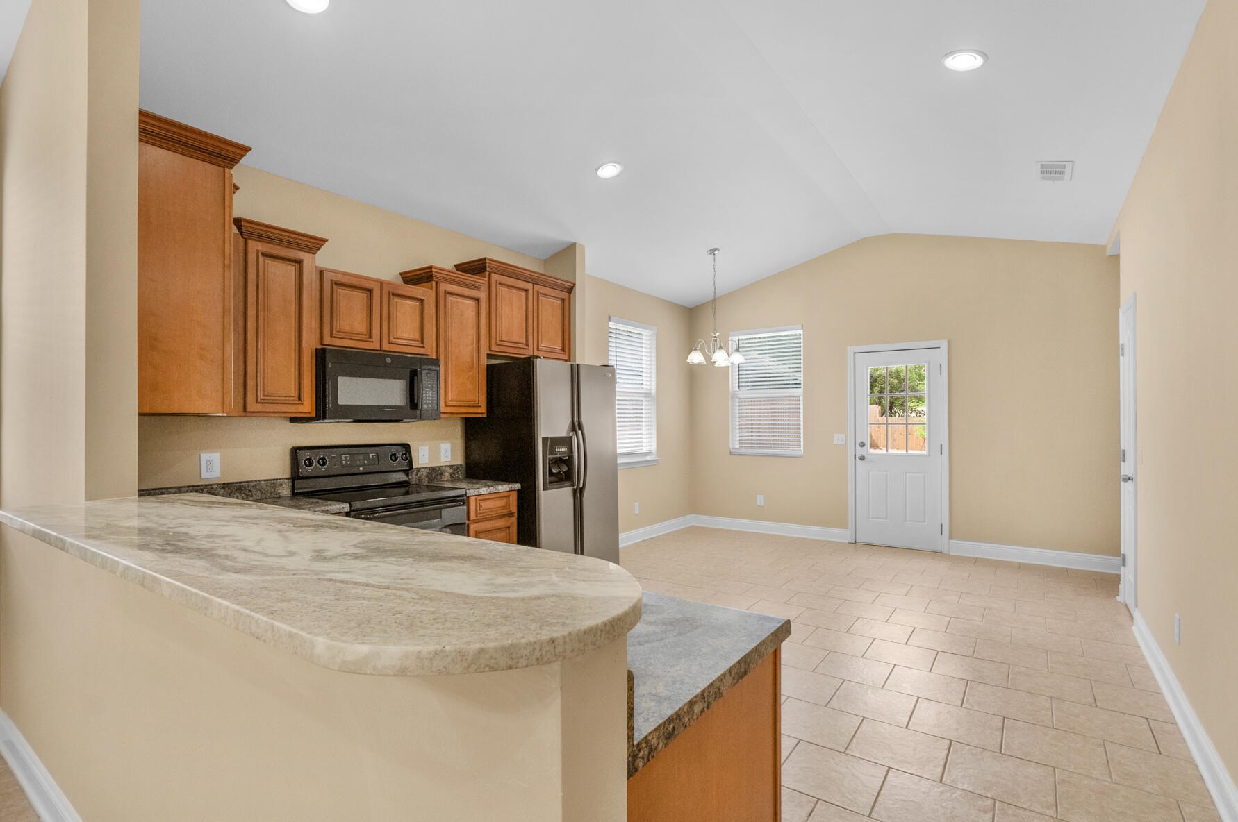 38 Virginia Ct, Niceville FL  32578-8230 exterior