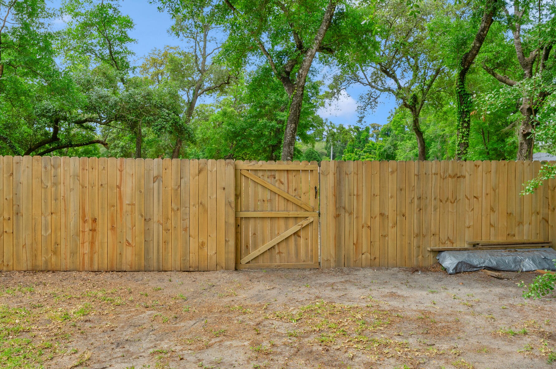 38 Virginia Ct, Niceville FL  32578-8230 exterior