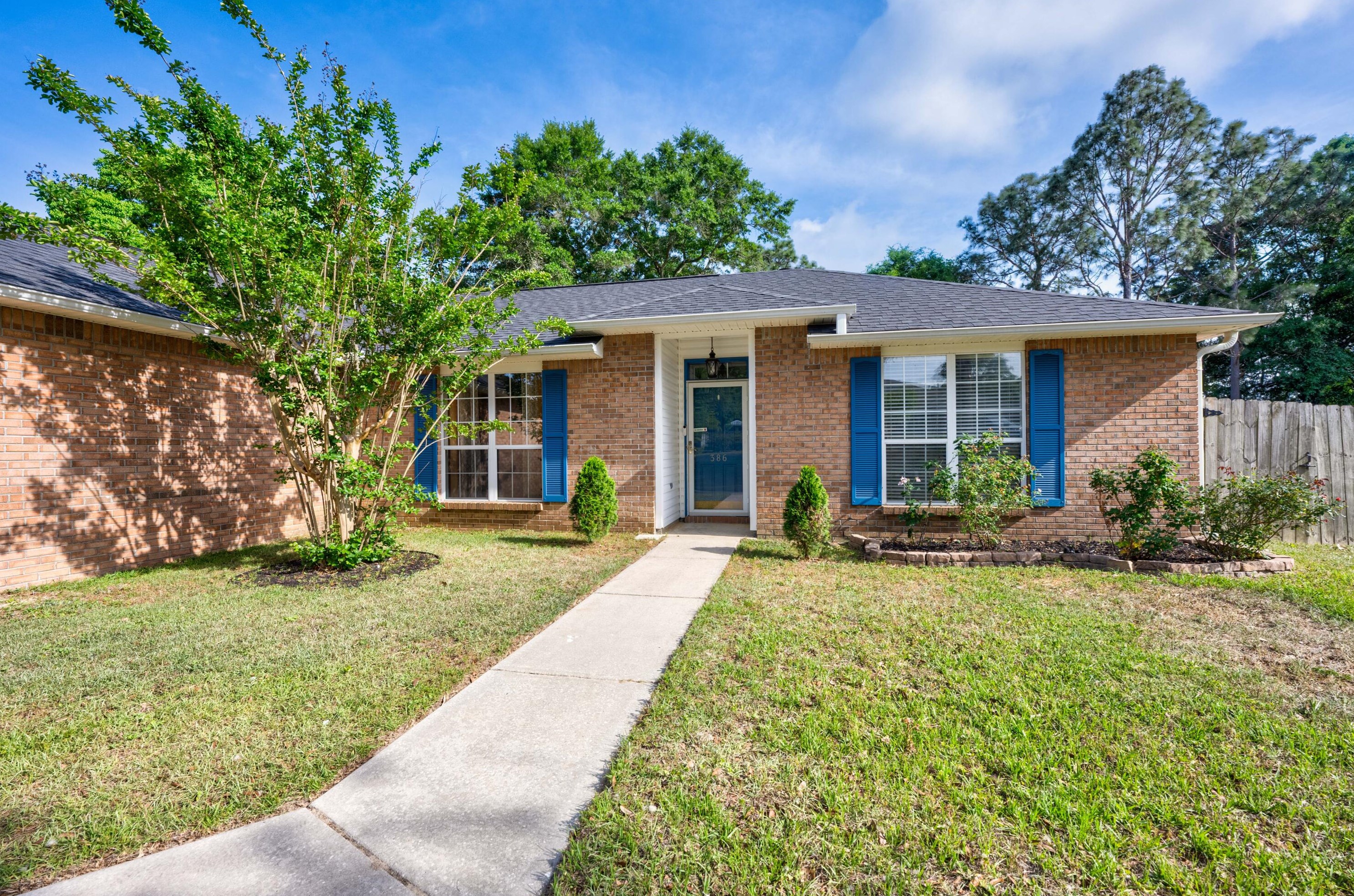 386 Riverchase Blvd, Crestview FL  32536-4297 exterior