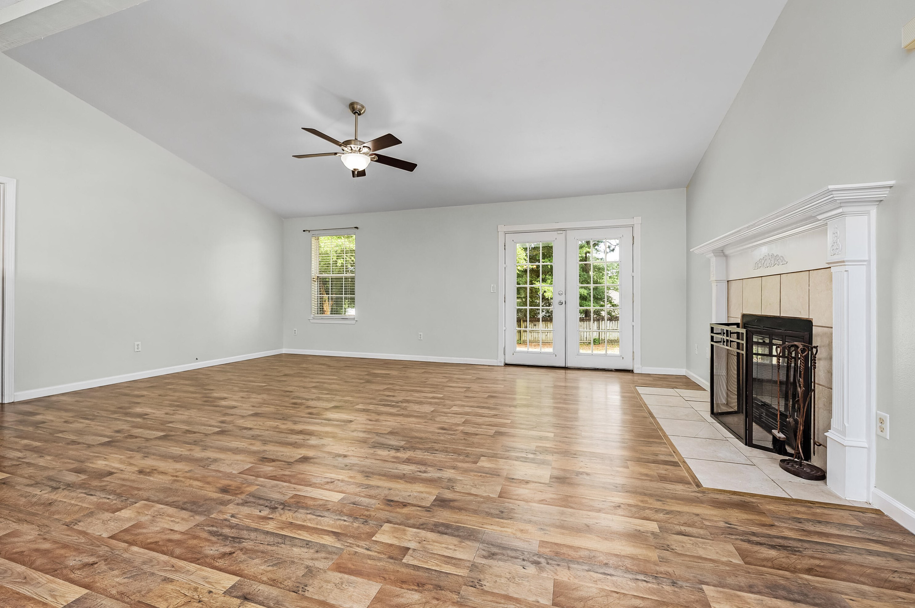 386 Riverchase Blvd, Crestview FL  32536-4297 exterior