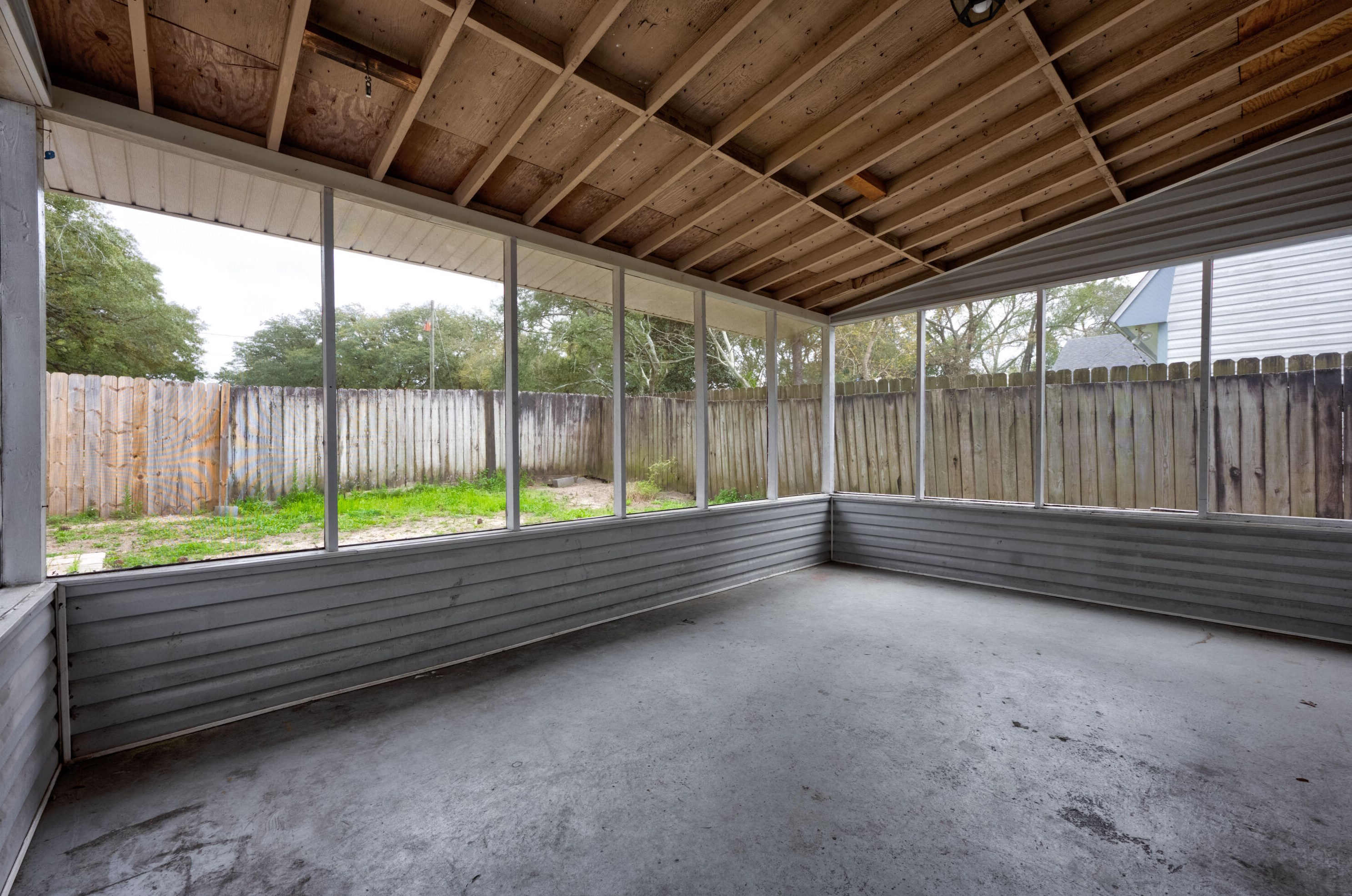 621 Lloyd St, Fort Walton Beach FL 32547-7121 exterior