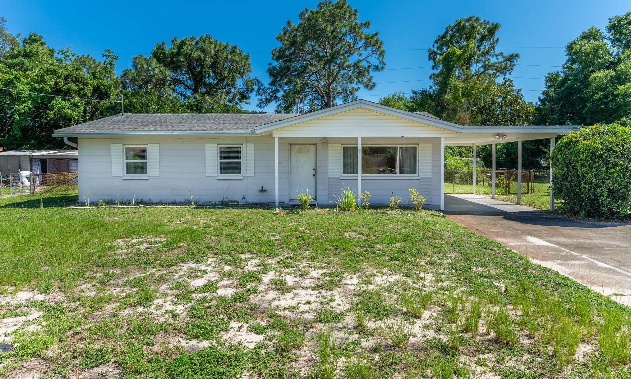 318 Oakland Cir, Fort Walton Beach FL  32548-4622 exterior
