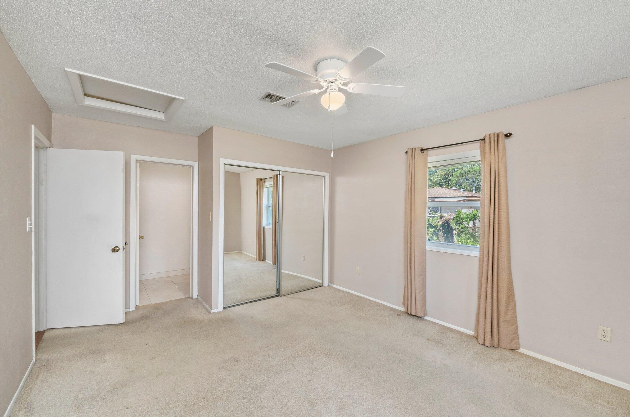 318 Oakland Cir, Fort Walton Beach FL  32548-4622 exterior