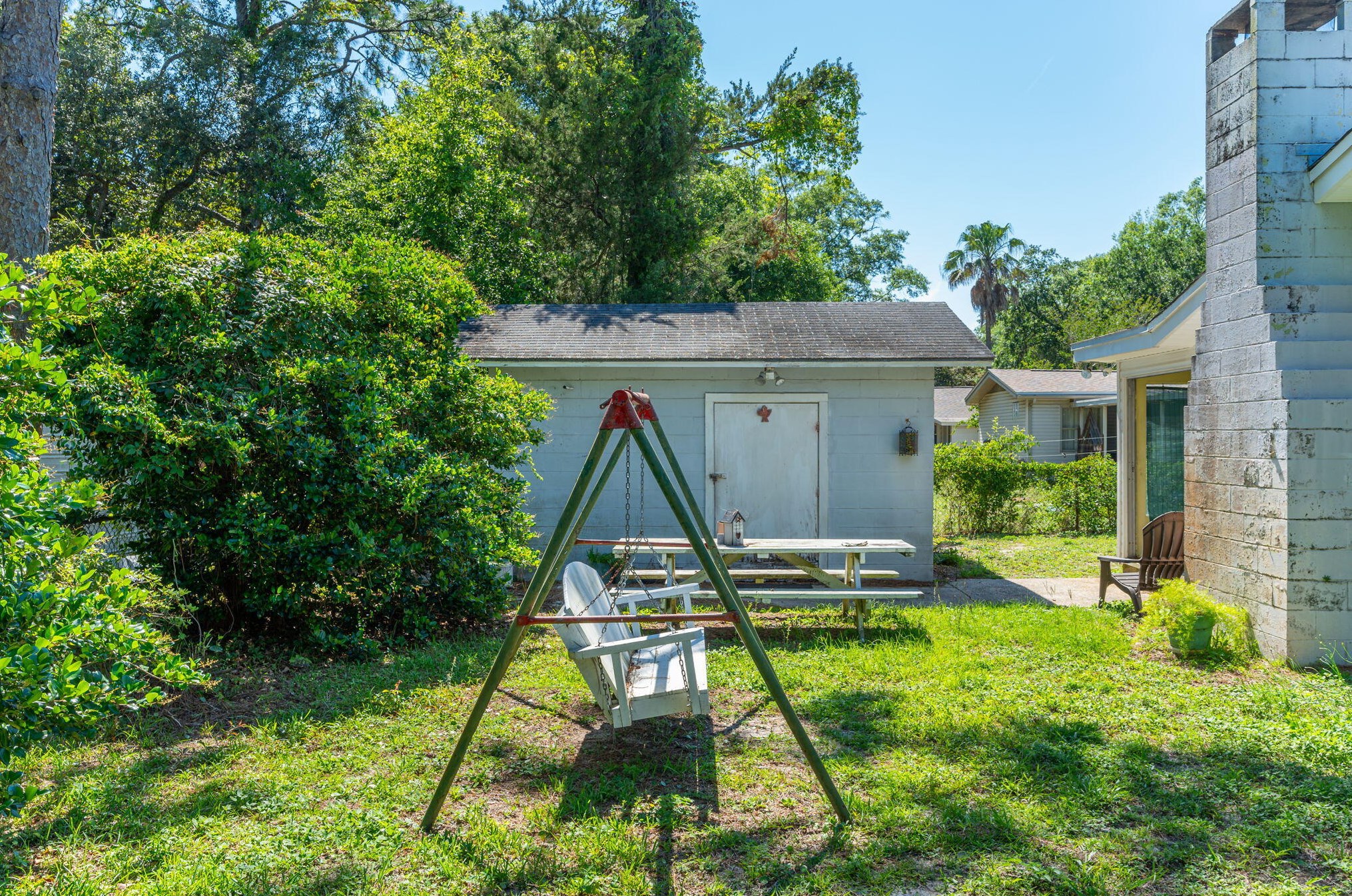 318 Oakland Cir, Fort Walton Beach FL  32548-4622 exterior