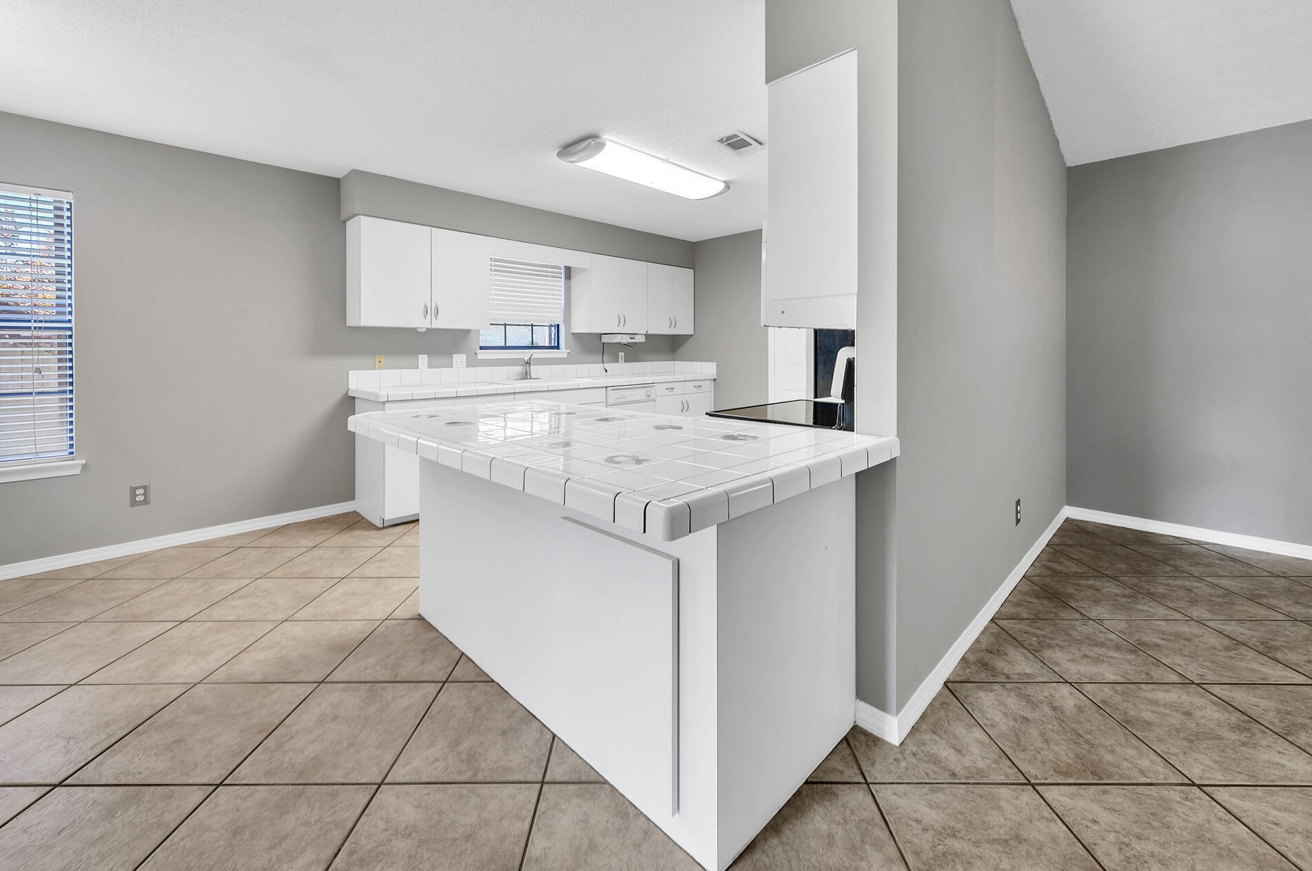 326 Sailfish Cir, Destin FL 32541-2249 exterior