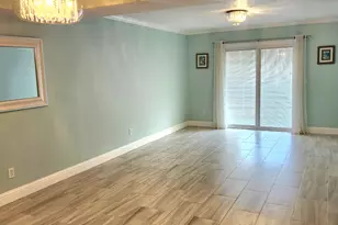 209 W Miracle Strip Parkway W, Mary Esther, FL 32569 - Photo 9