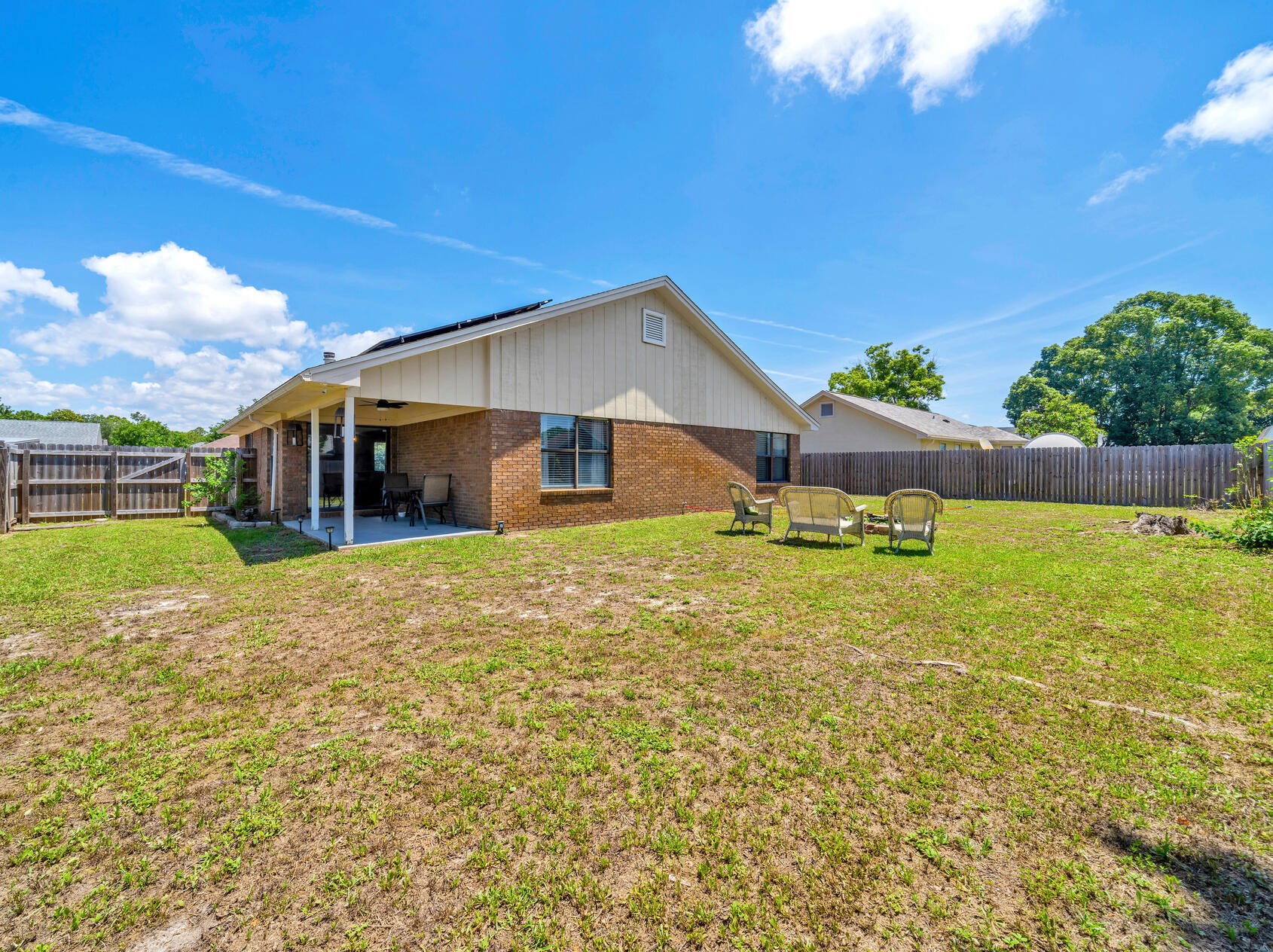 405 Rue Des Tours, Mary Esther FL  32569-2342 exterior
