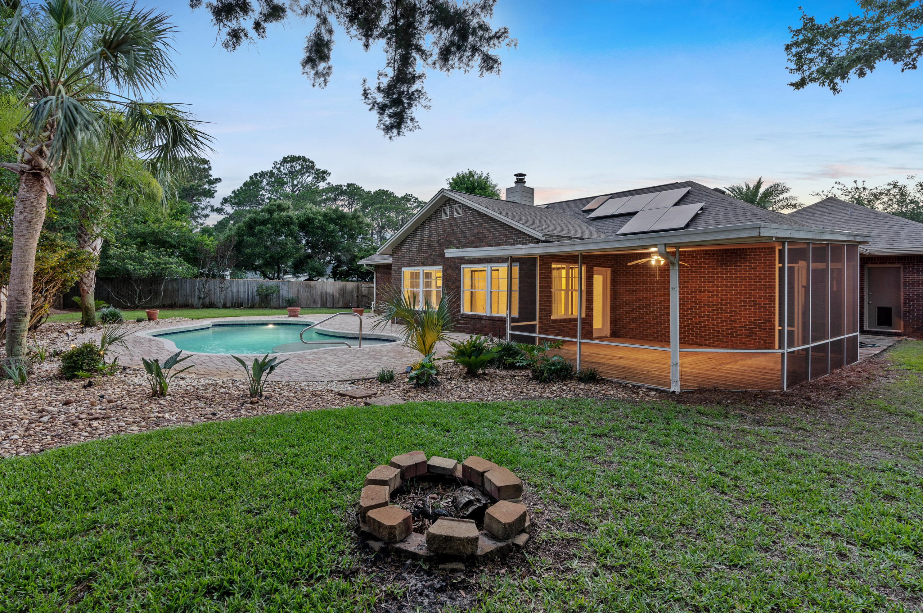 50 Country Clb Dr, Destin FL 32541-4403 exterior