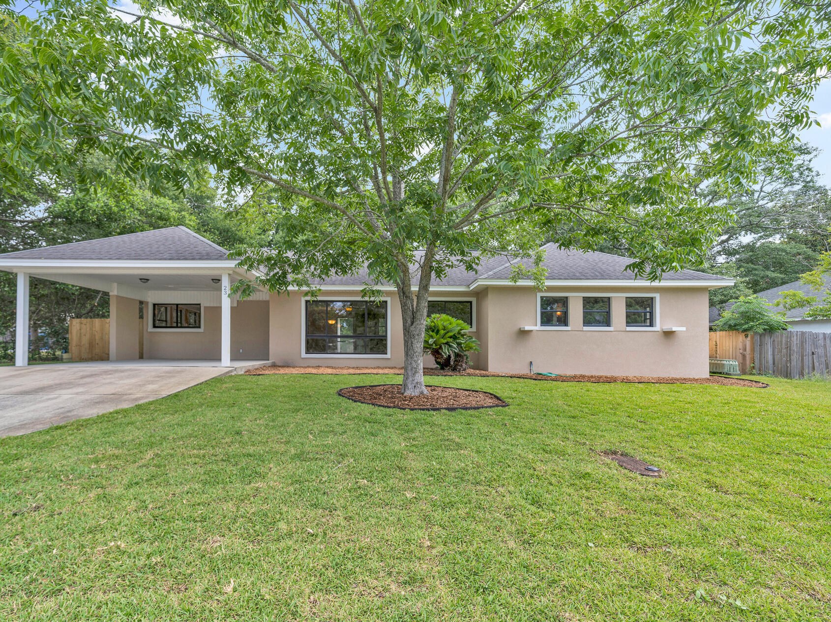 23 Oregon Dr, Fort Walton Beach FL  32548-5013 exterior