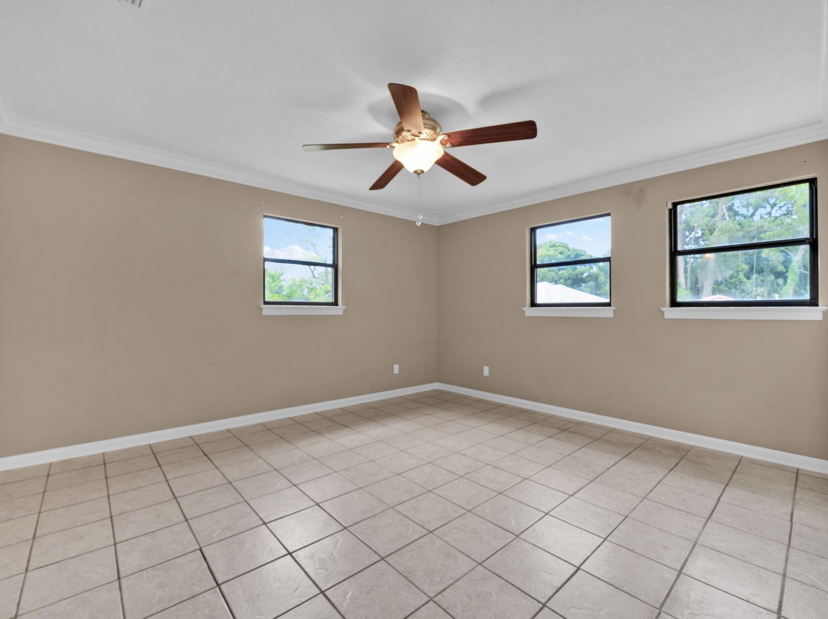 23 Oregon Dr, Fort Walton Beach FL  32548-5039 exterior