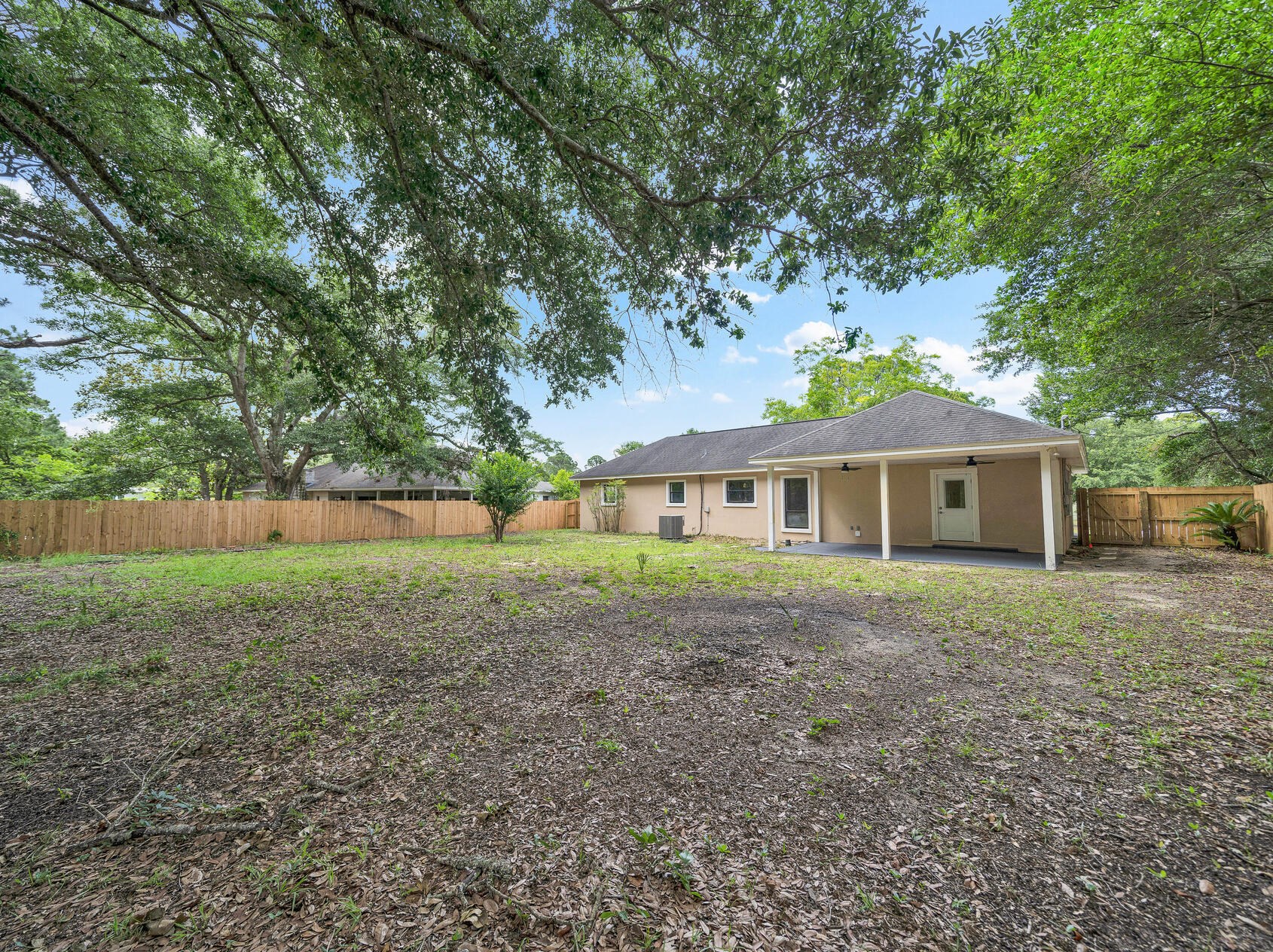 23 Oregon Dr, Fort Walton Beach FL  32548-5039 exterior