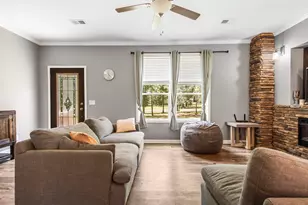 779 Blue Pond Ln, Ponce de Leon, FL 32455 - Photo 5