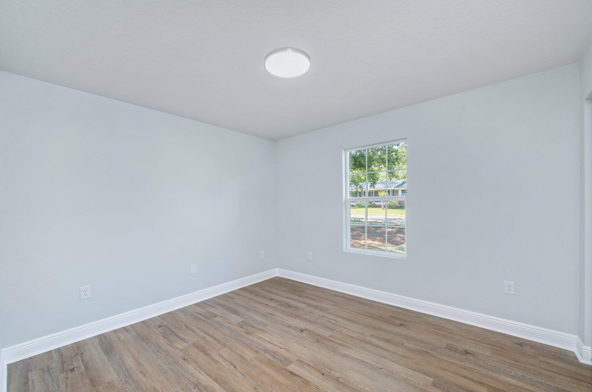 209 22nd St, Niceville FL  32578-3137 exterior