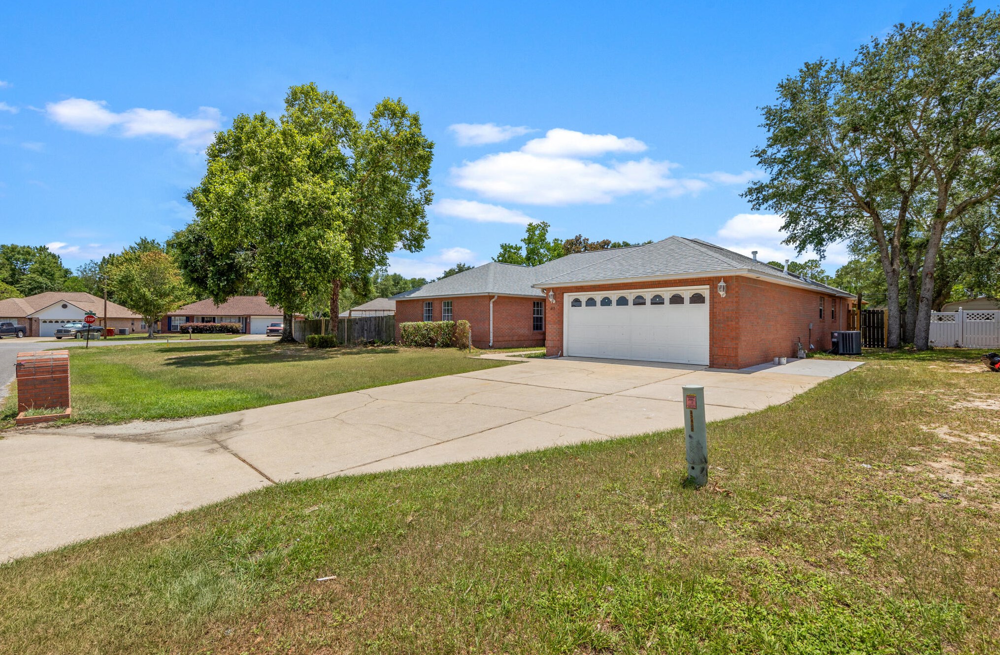 613 Risen Star Dr, Crestview FL  32539-6017 exterior