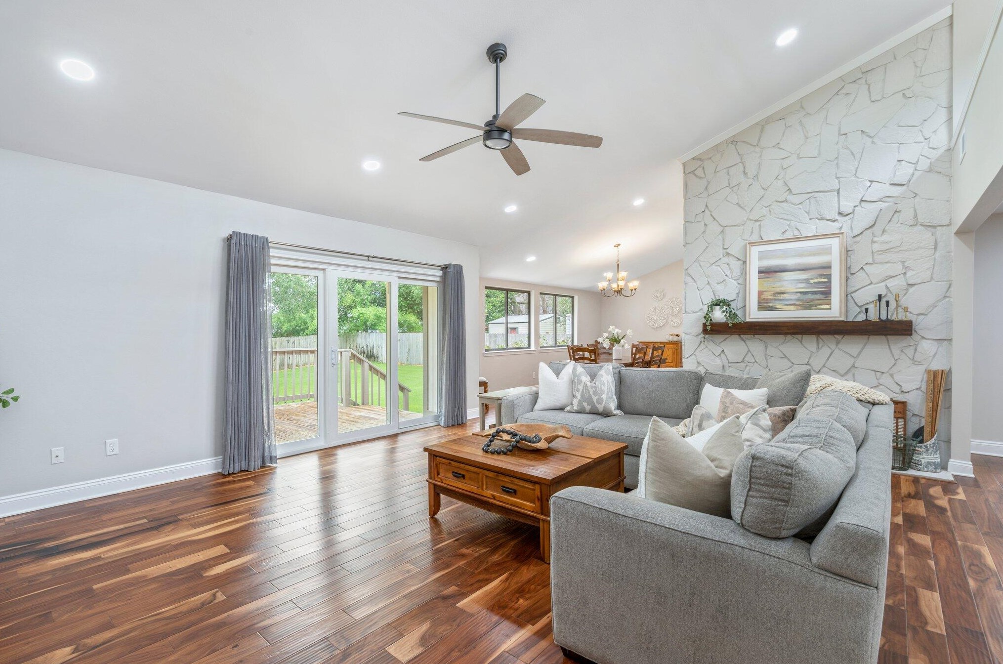 917 Lido Cir, Niceville FL  32578-4404 exterior