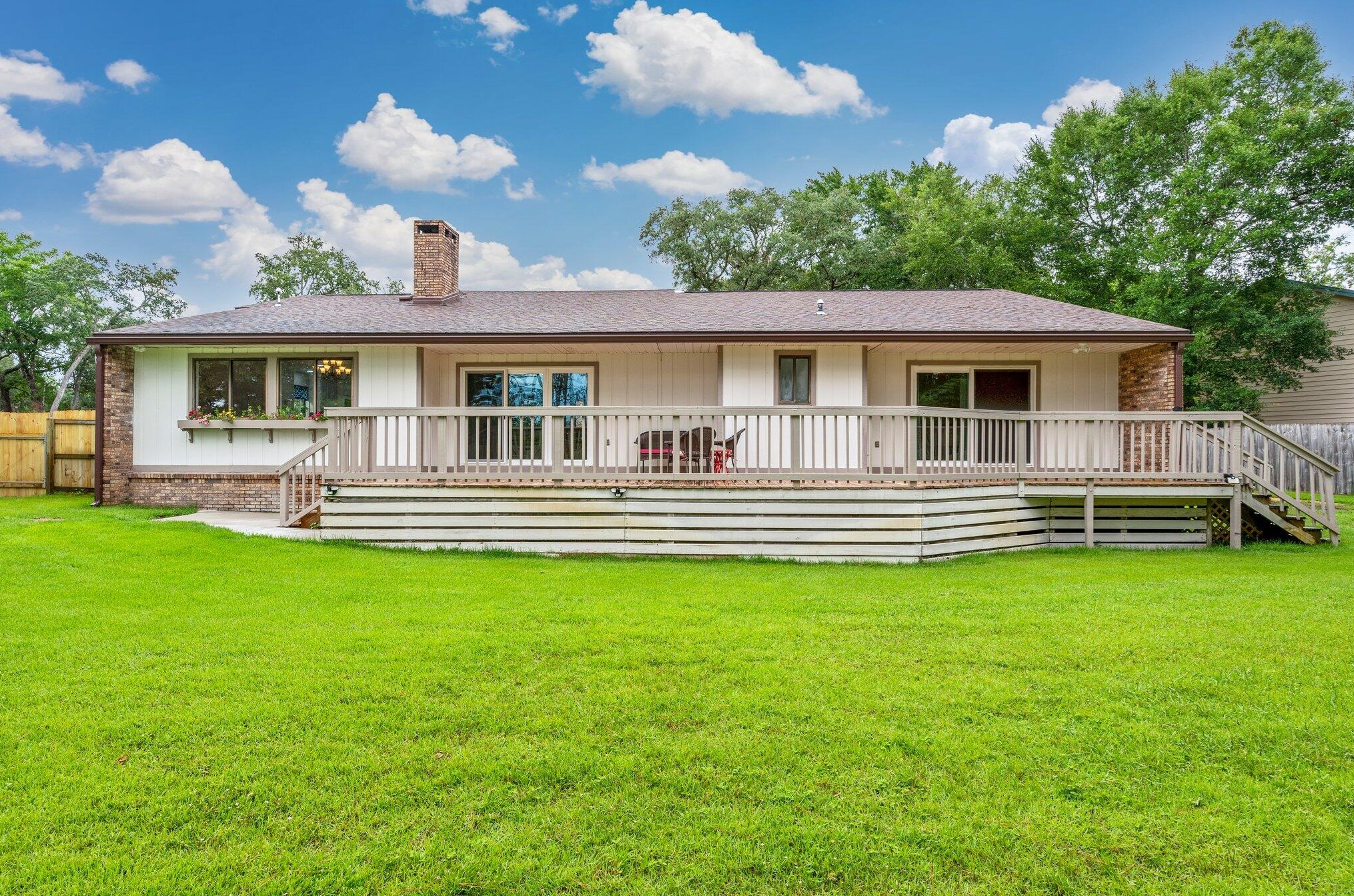 917 Lido Cir, Niceville FL  32578-4404 exterior