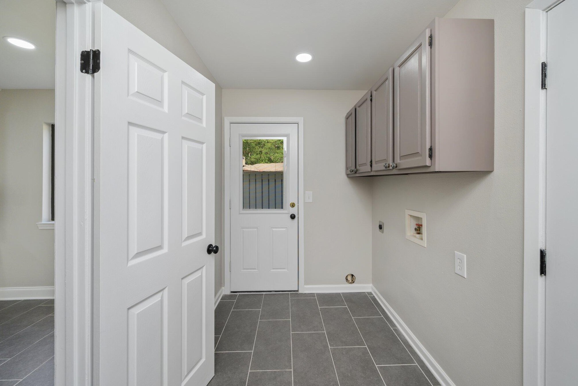 917 Lido Cir, Niceville FL  32578-4404 exterior