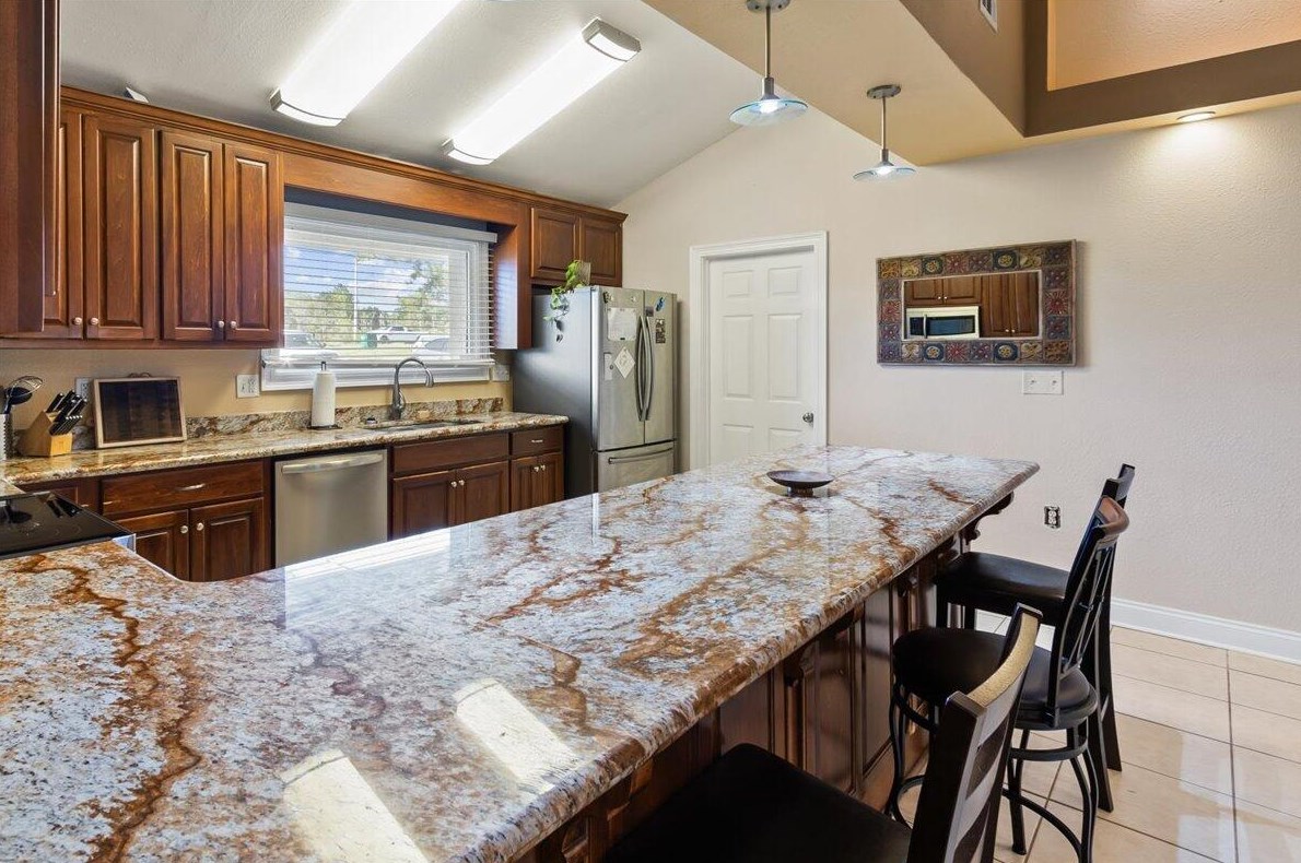 3049 Highway 98, Mary Esther FL  32569-1367 exterior