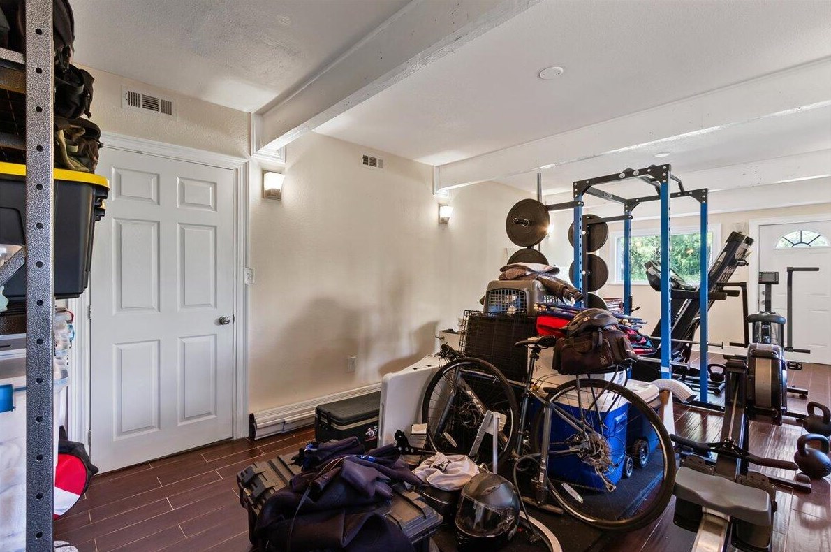 3049 Highway 98, Mary Esther FL  32569-1367 exterior