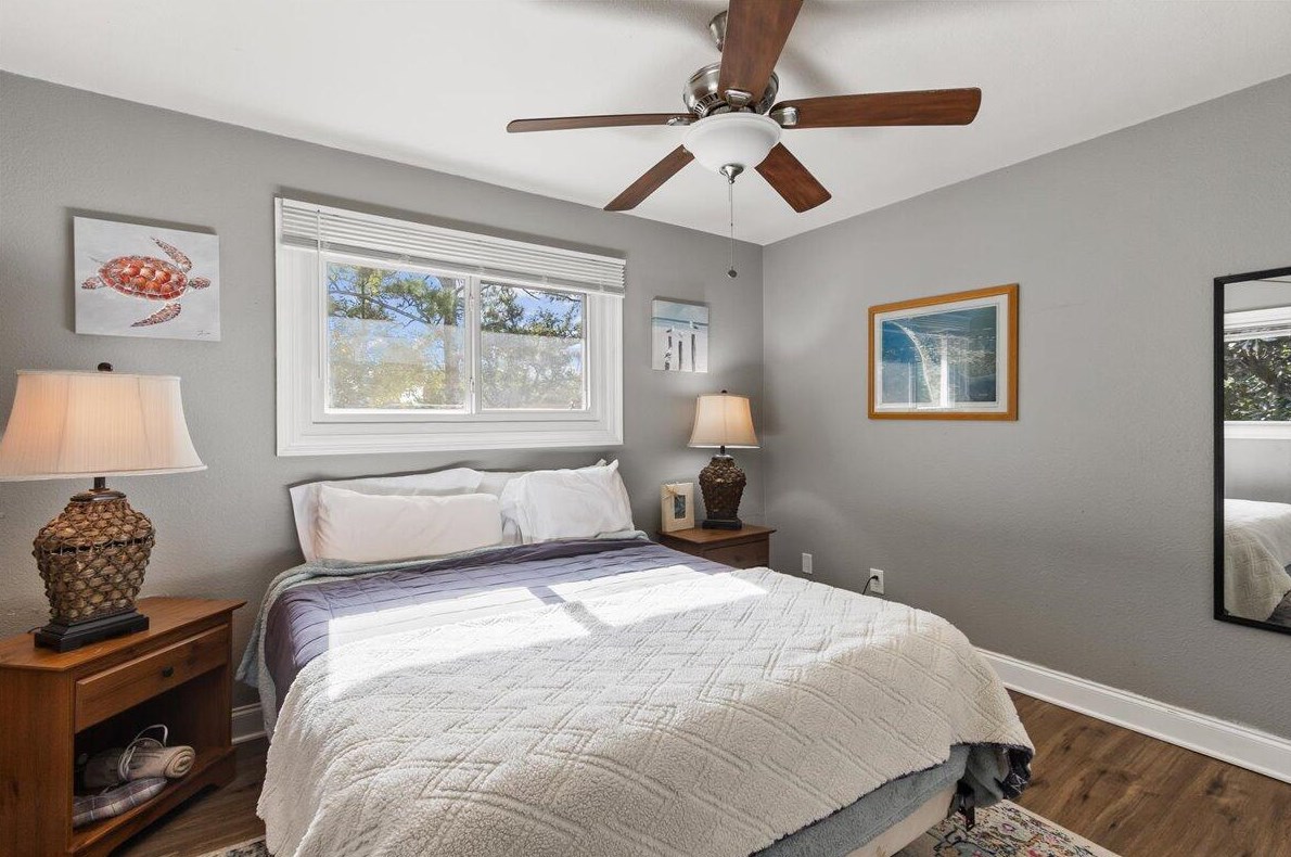 3049 Highway 98, Mary Esther FL  32569-1367 exterior